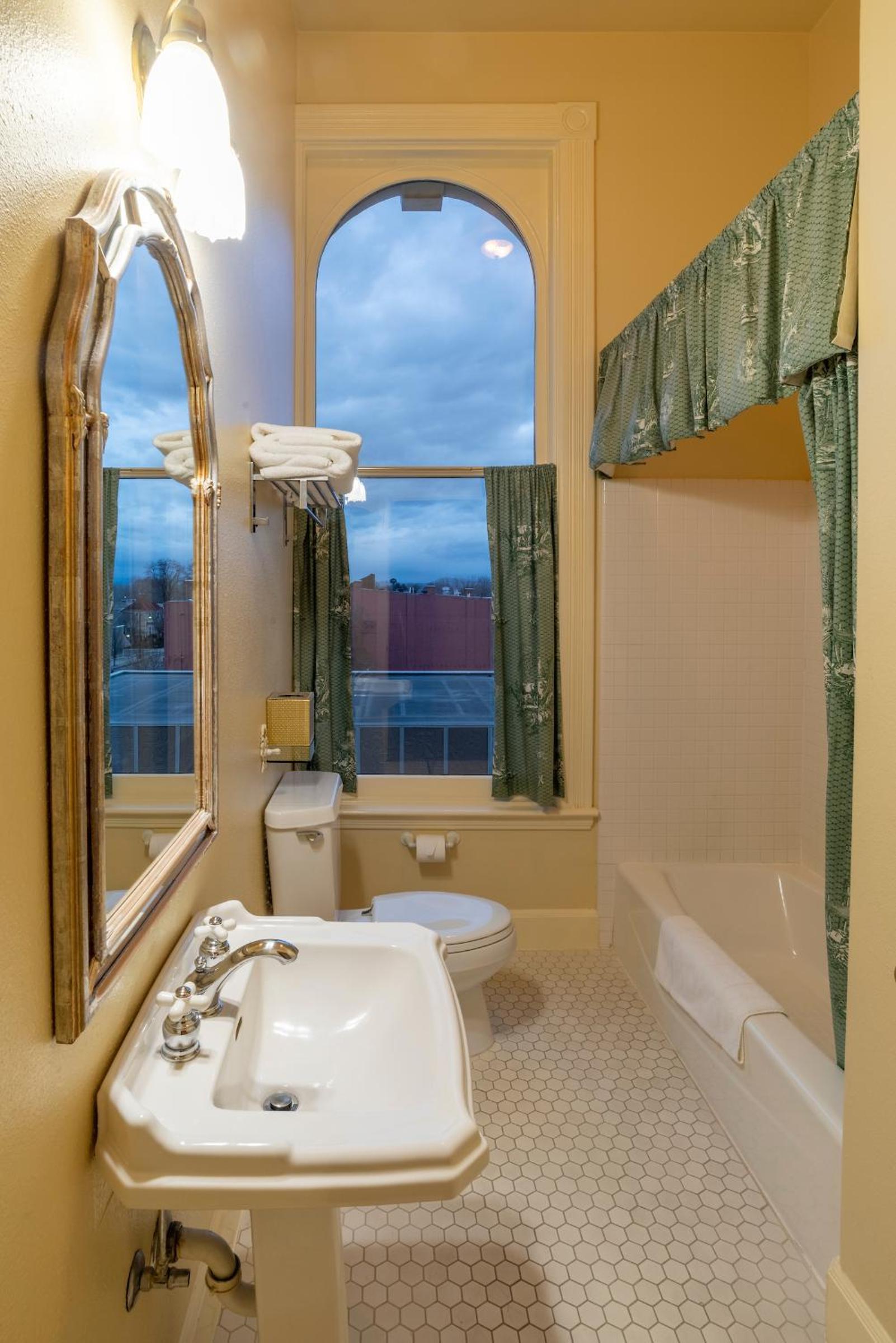 Geiser Grand Hotel photo 52