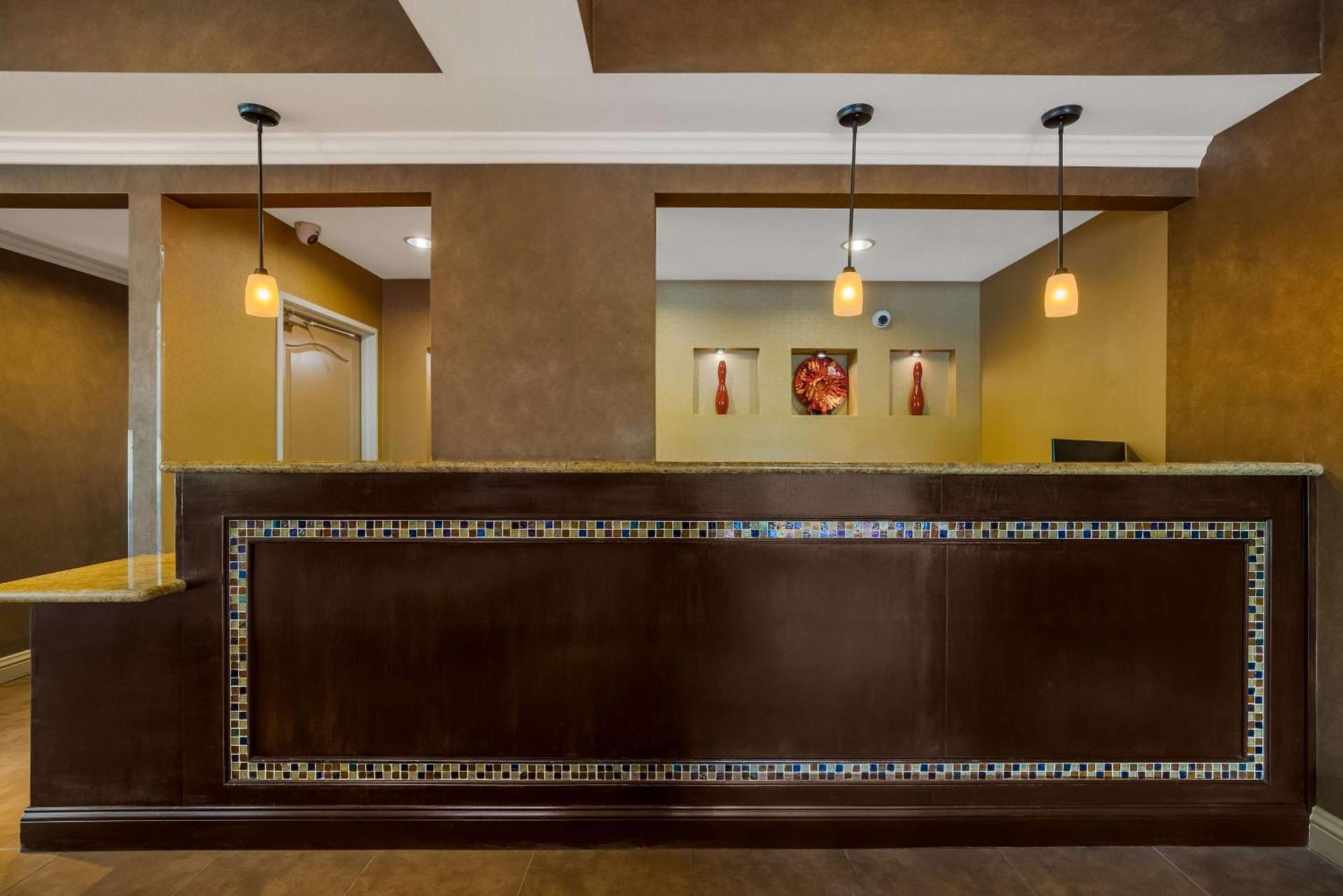 Best Western Diamond Bar Hotel & Suites photo 8