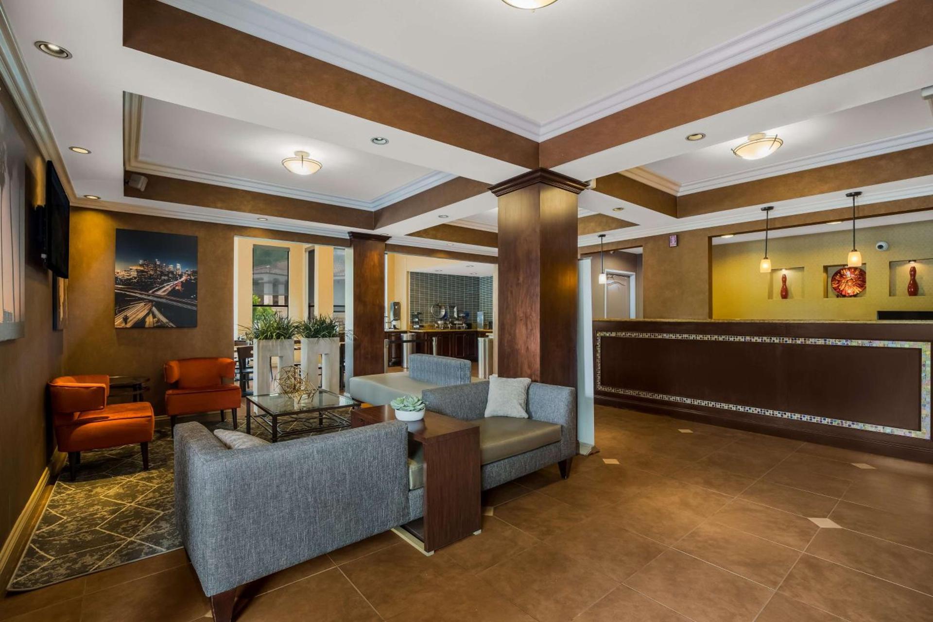Best Western Diamond Bar Hotel & Suites photo 3