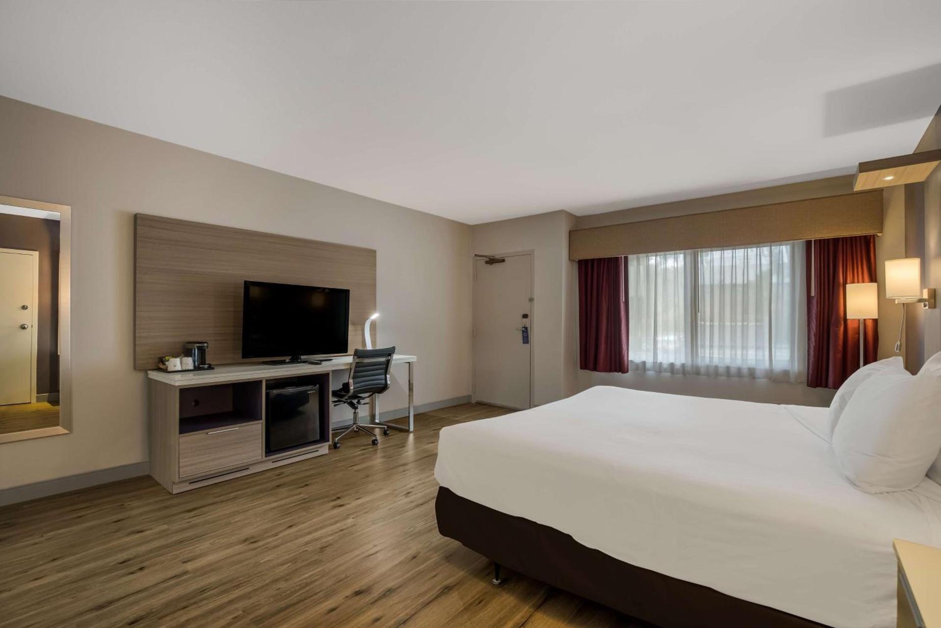 Best Western Diamond Bar Hotel & Suites photo 10