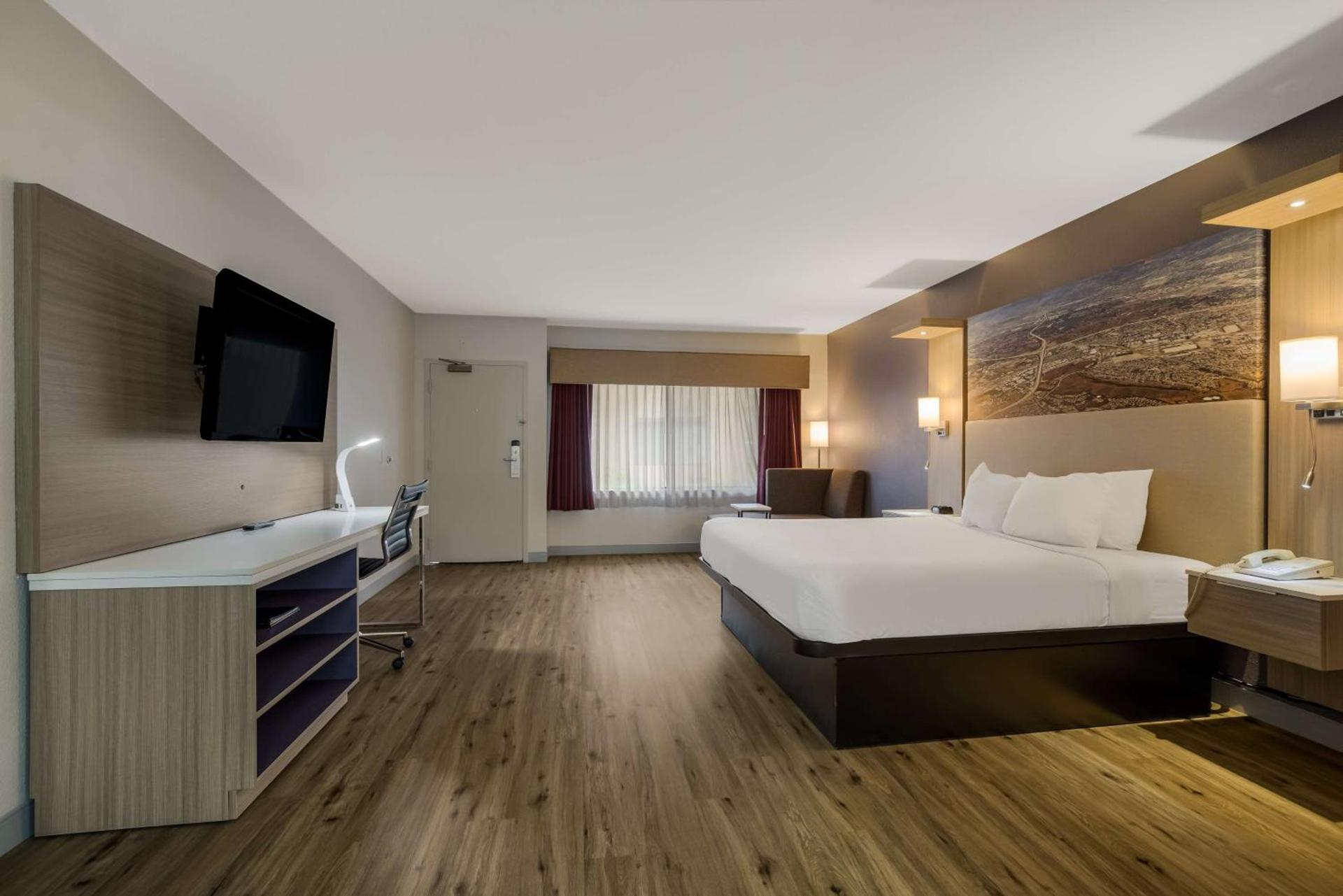 Best Western Diamond Bar Hotel & Suites photo 17