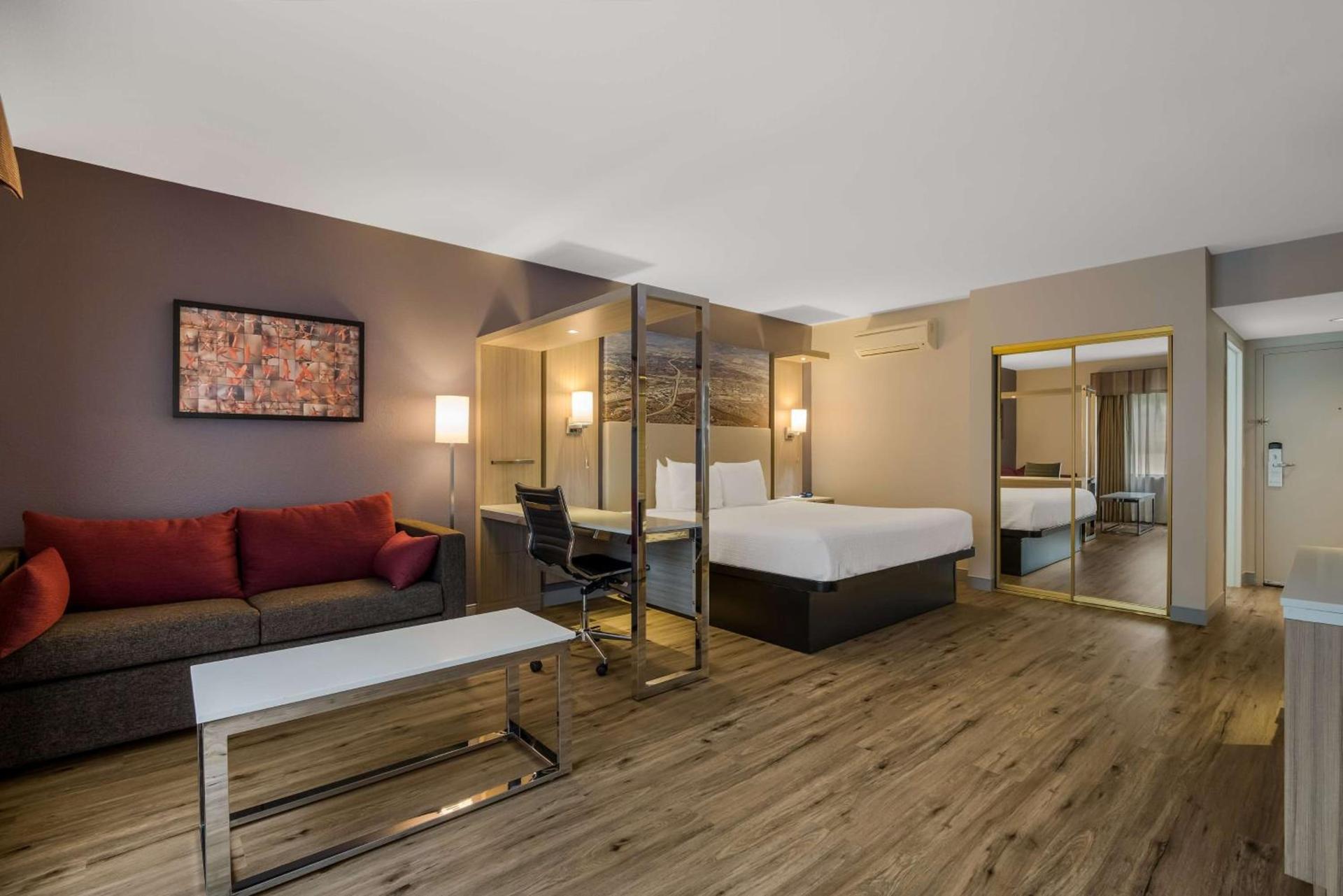 Best Western Diamond Bar Hotel & Suites photo 20