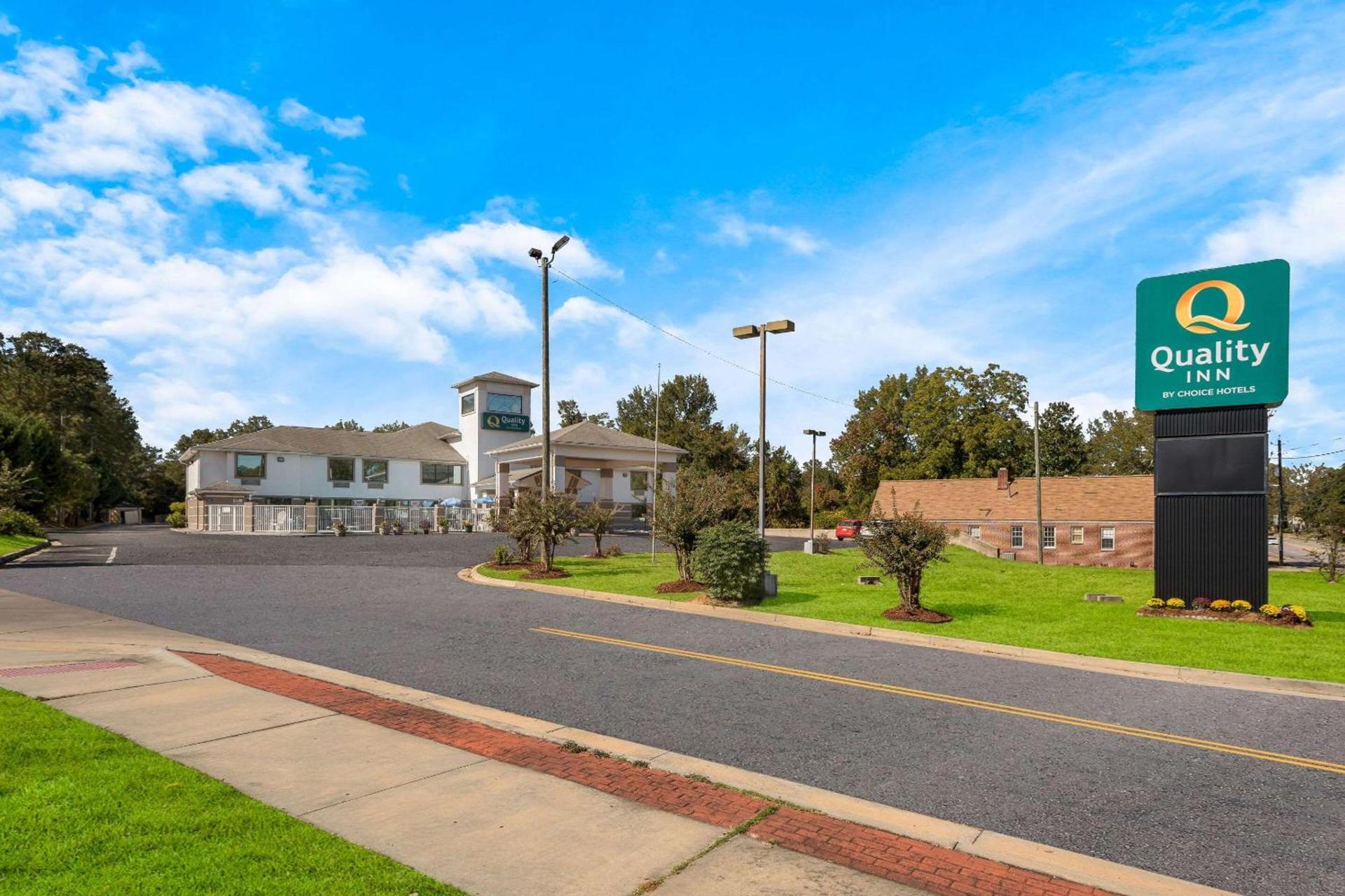 Quality Inn Sandersville photo 1