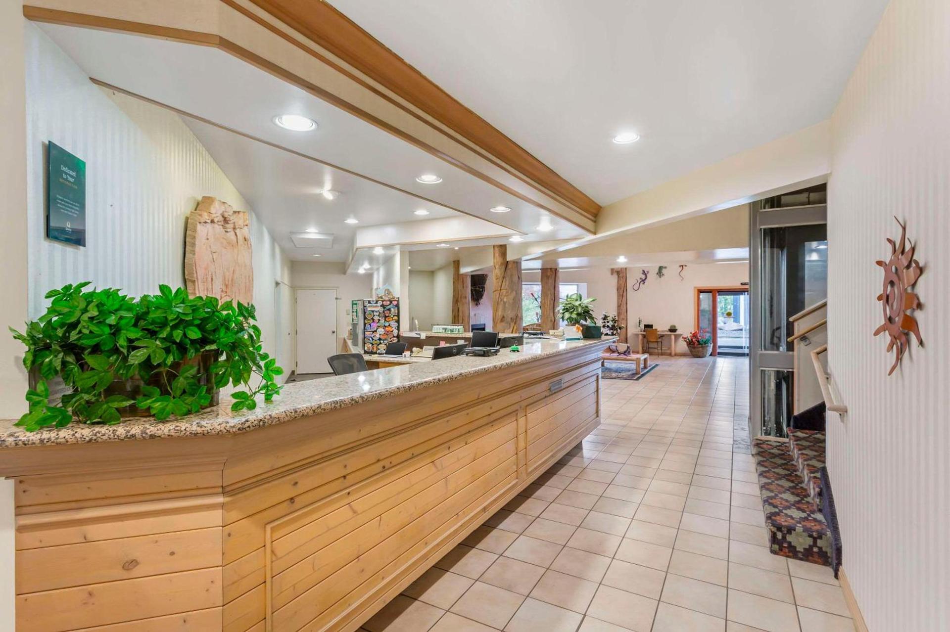 Quality Suites Moab near Arches National Park photo 4