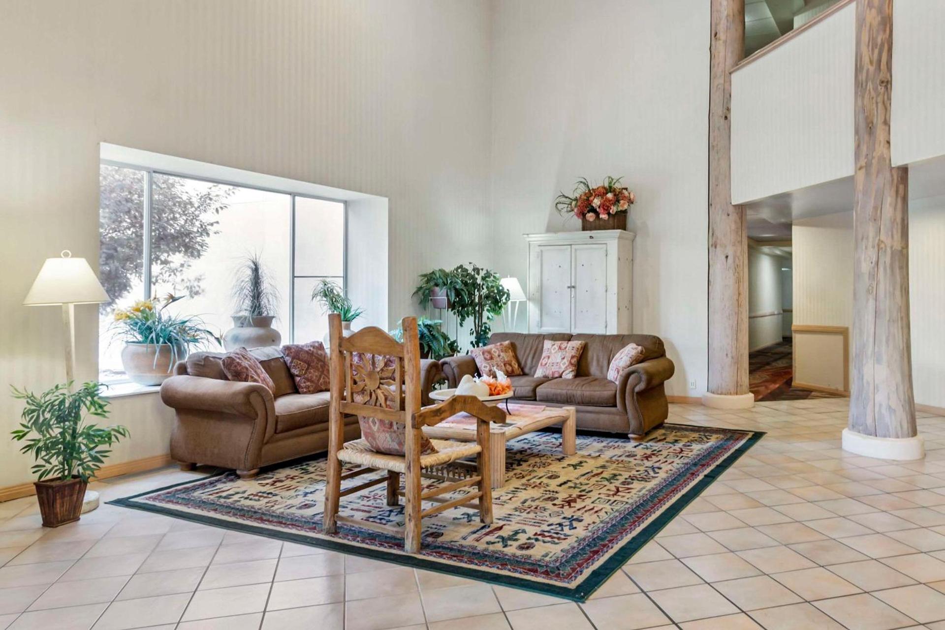 Quality Suites Moab near Arches National Park photo 6