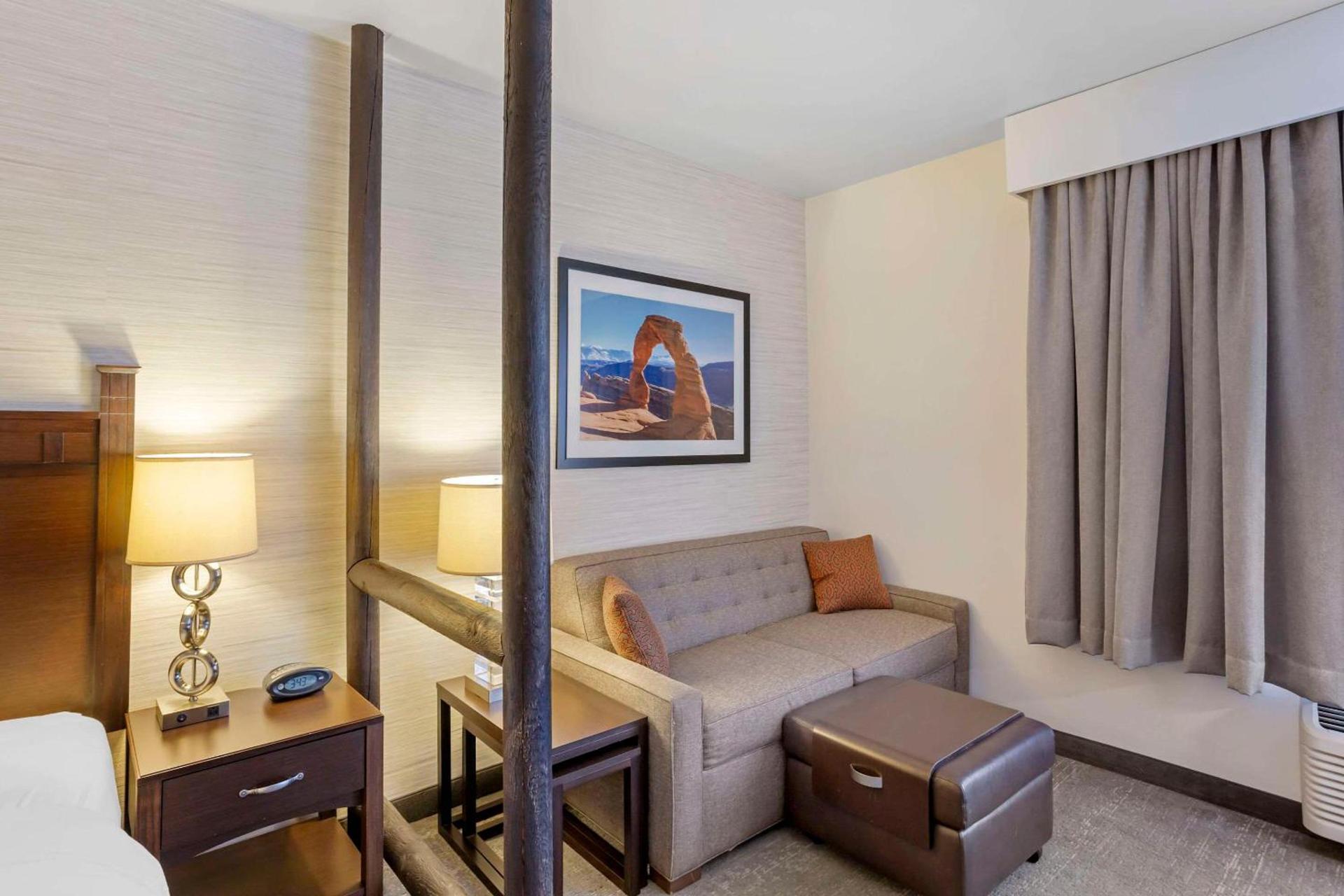 Quality Suites Moab near Arches National Park photo 11