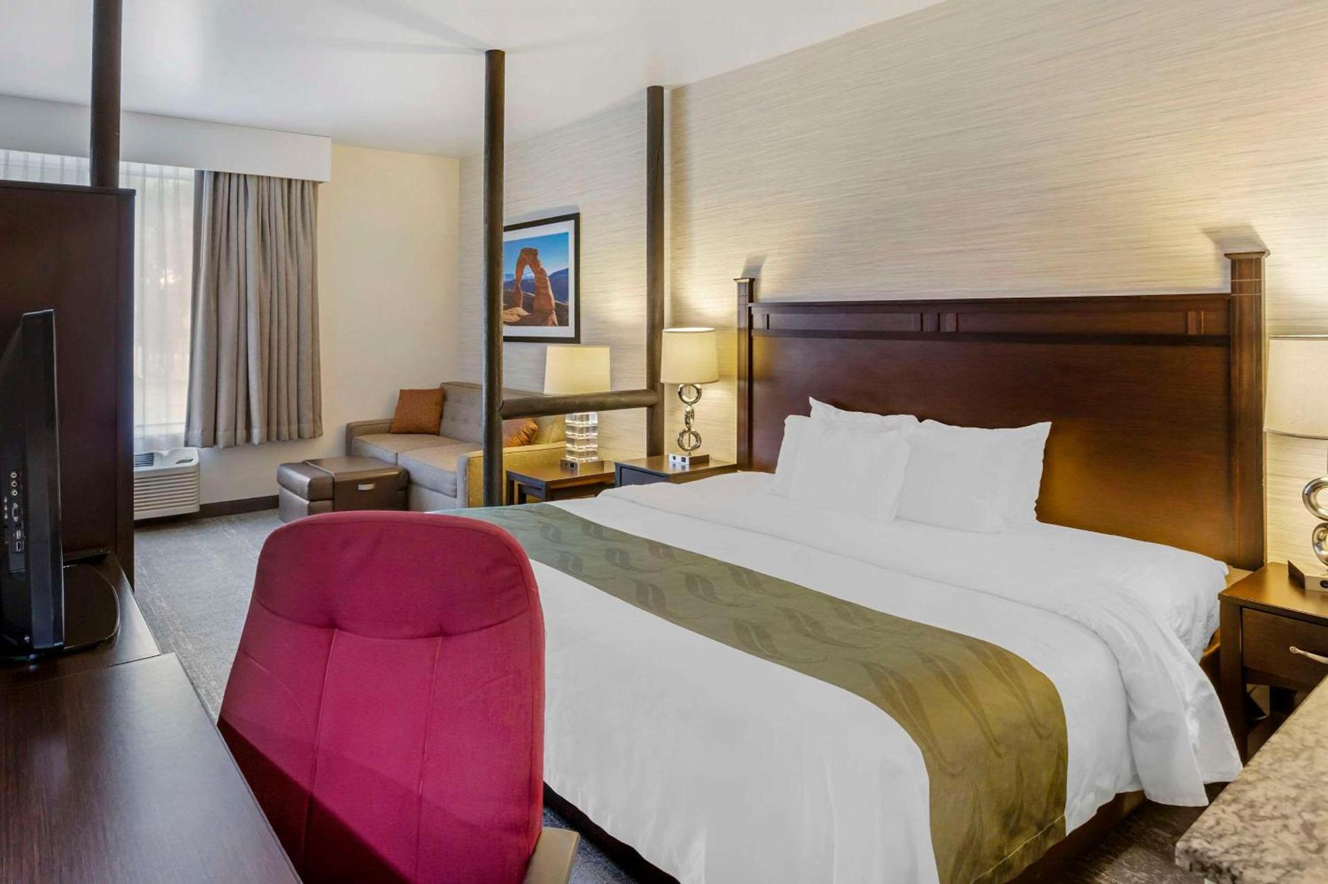 Quality Suites Moab near Arches National Park photo 14