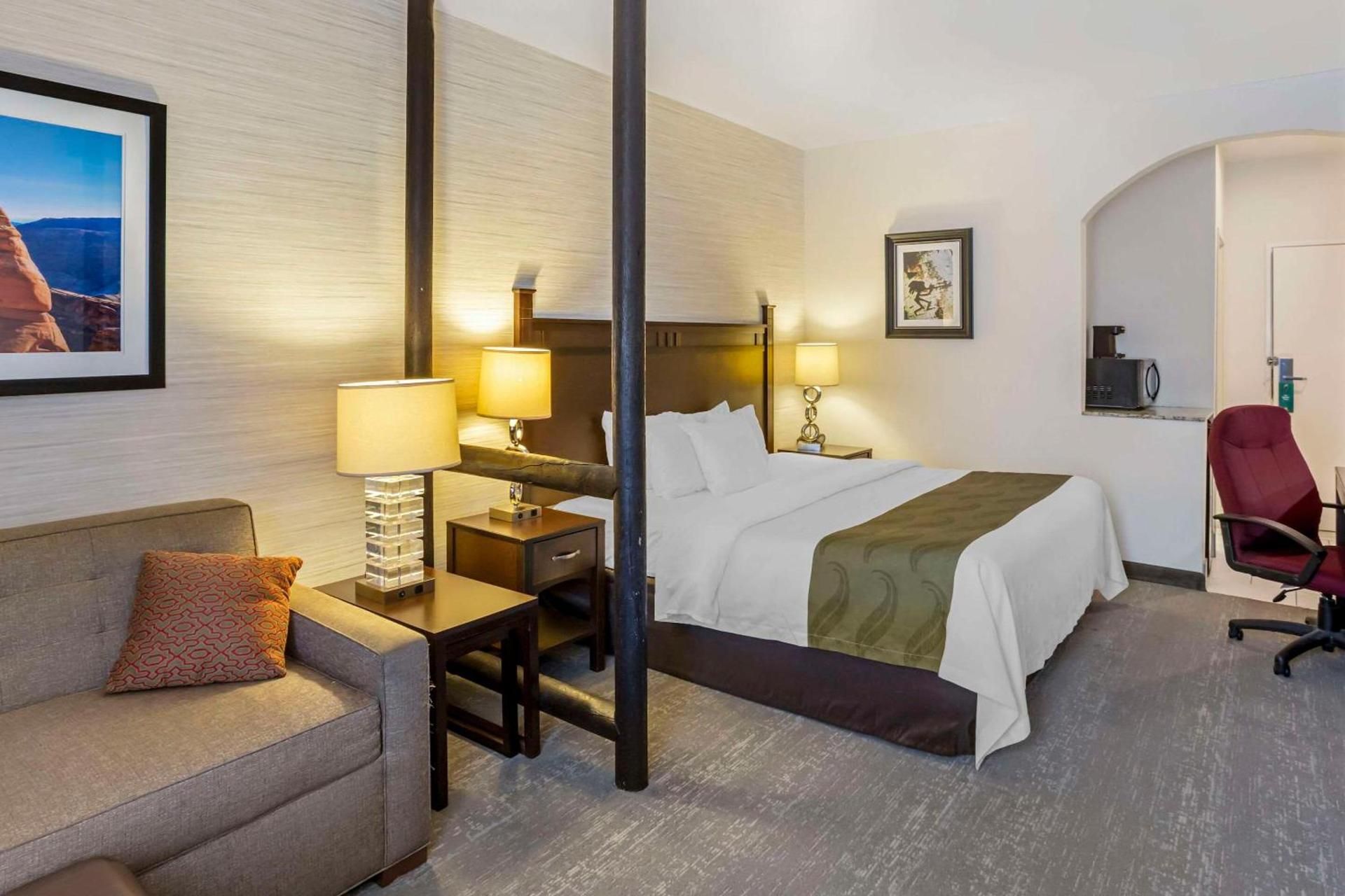 Quality Suites Moab near Arches National Park photo 15