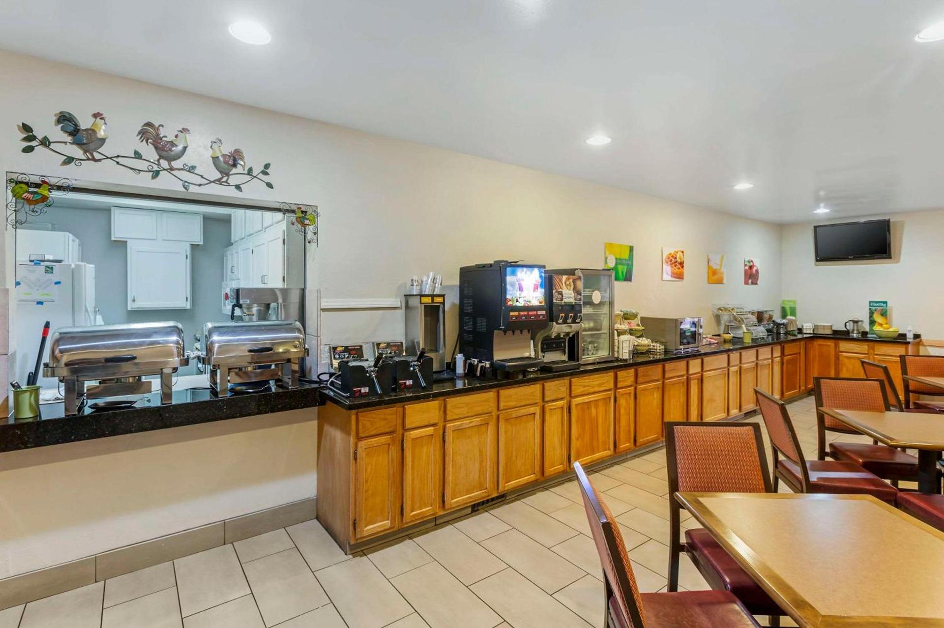 Quality Suites Moab near Arches National Park photo 28