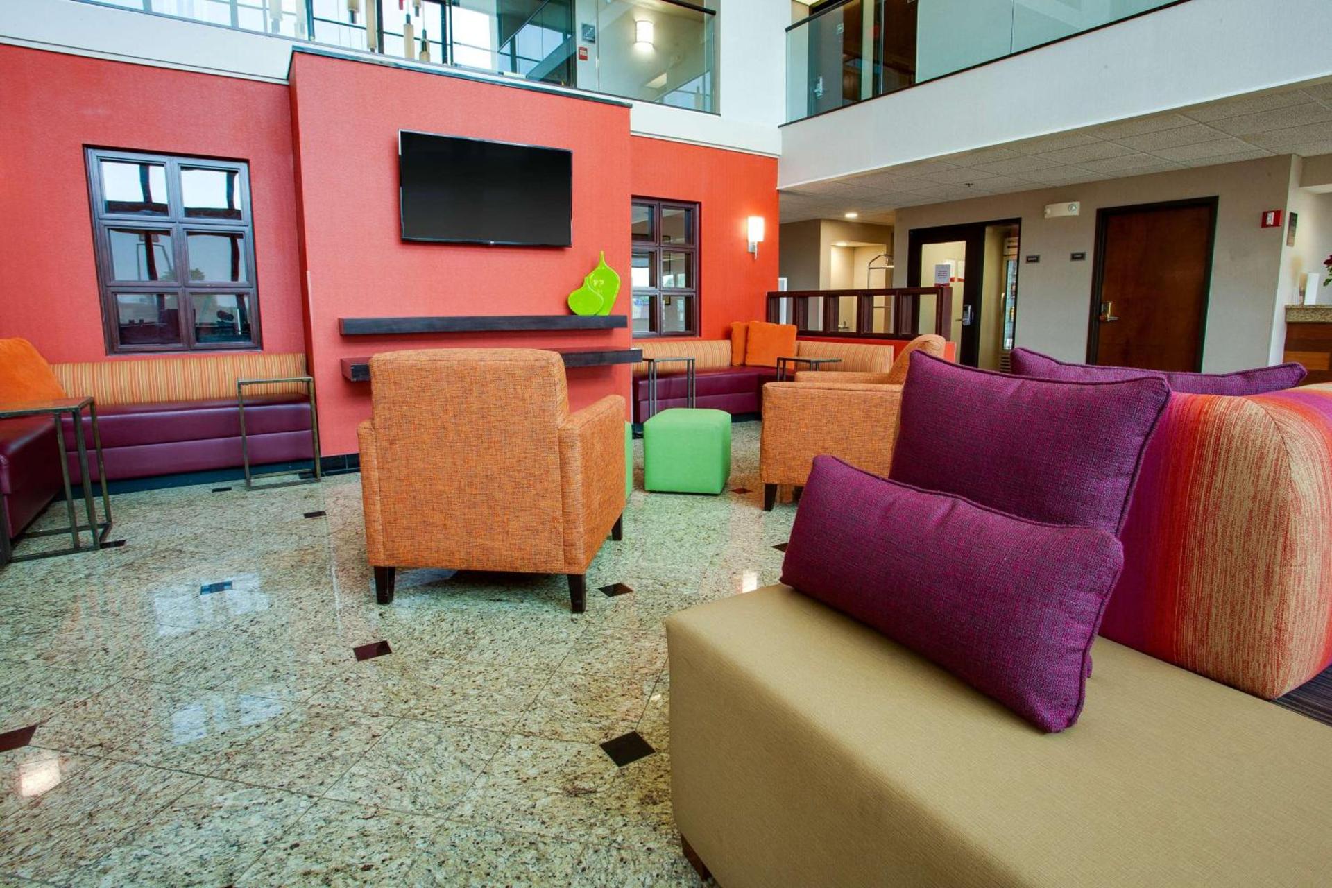 Drury Inn & Suites Terre Haute photo 8