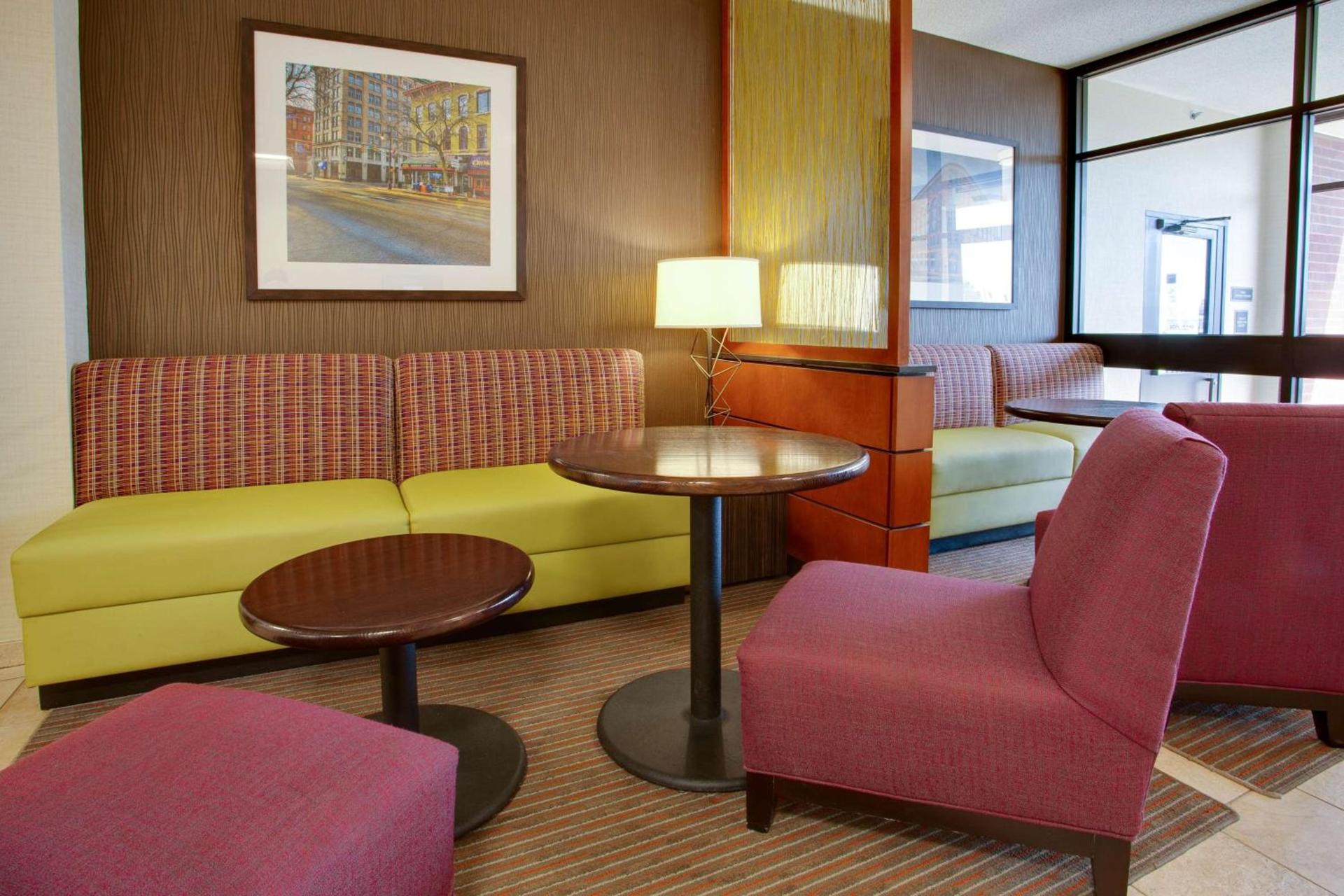 Drury Inn & Suites Terre Haute photo 9