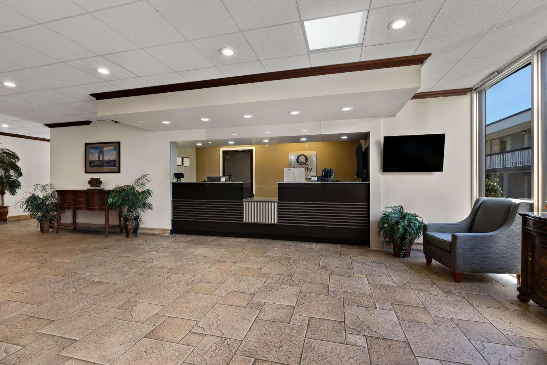 Quality Inn Wayne - Fairfield Area photo 5