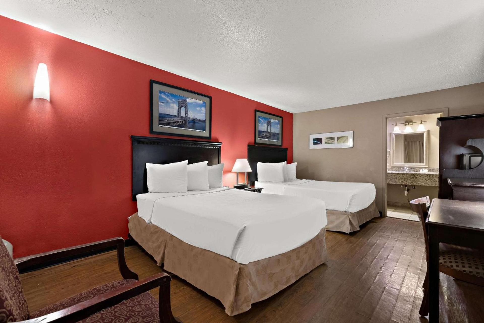 Quality Inn Wayne - Fairfield Area photo 56