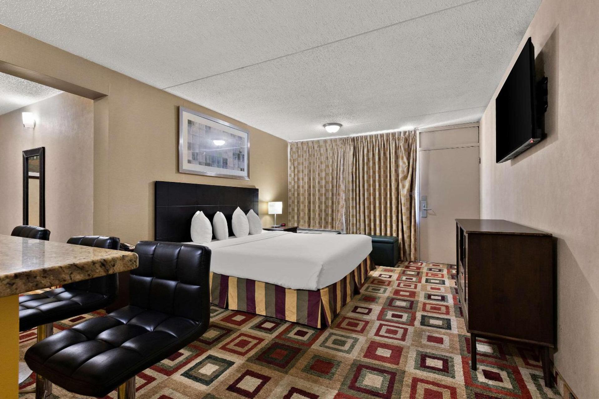 Quality Inn Wayne - Fairfield Area photo 26