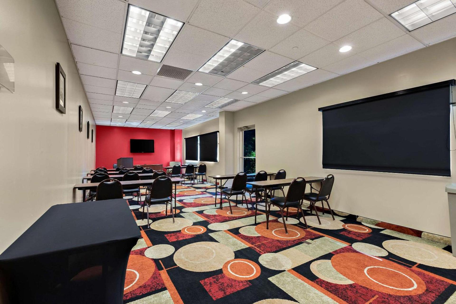 Quality Inn Wayne - Fairfield Area photo 32