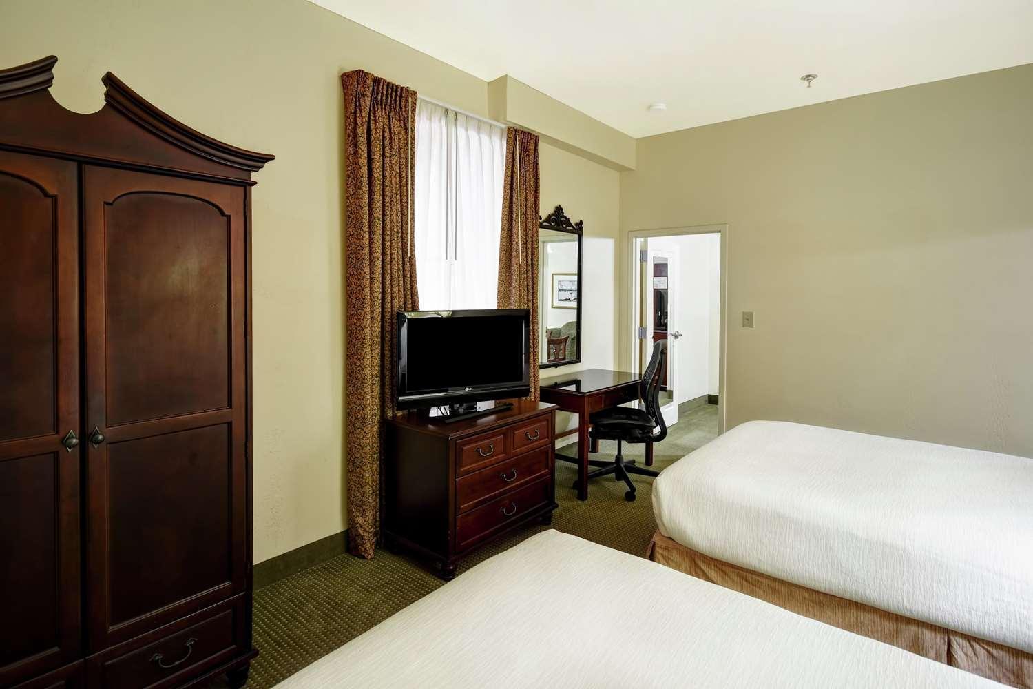 Embassy Suites Charleston - Historic District photo 47