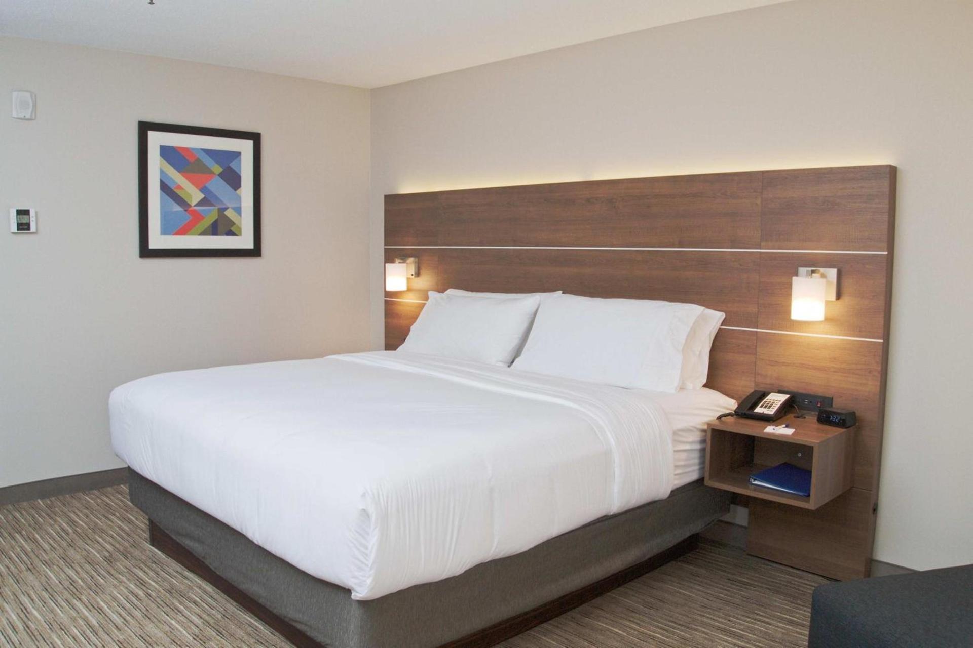 Holiday Inn Express South Burlington by IHG photo 23