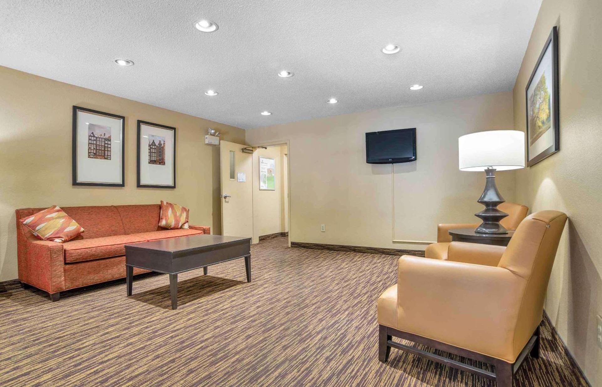 Extended Stay America Select Suites - Birmingham - Inverness photo 6