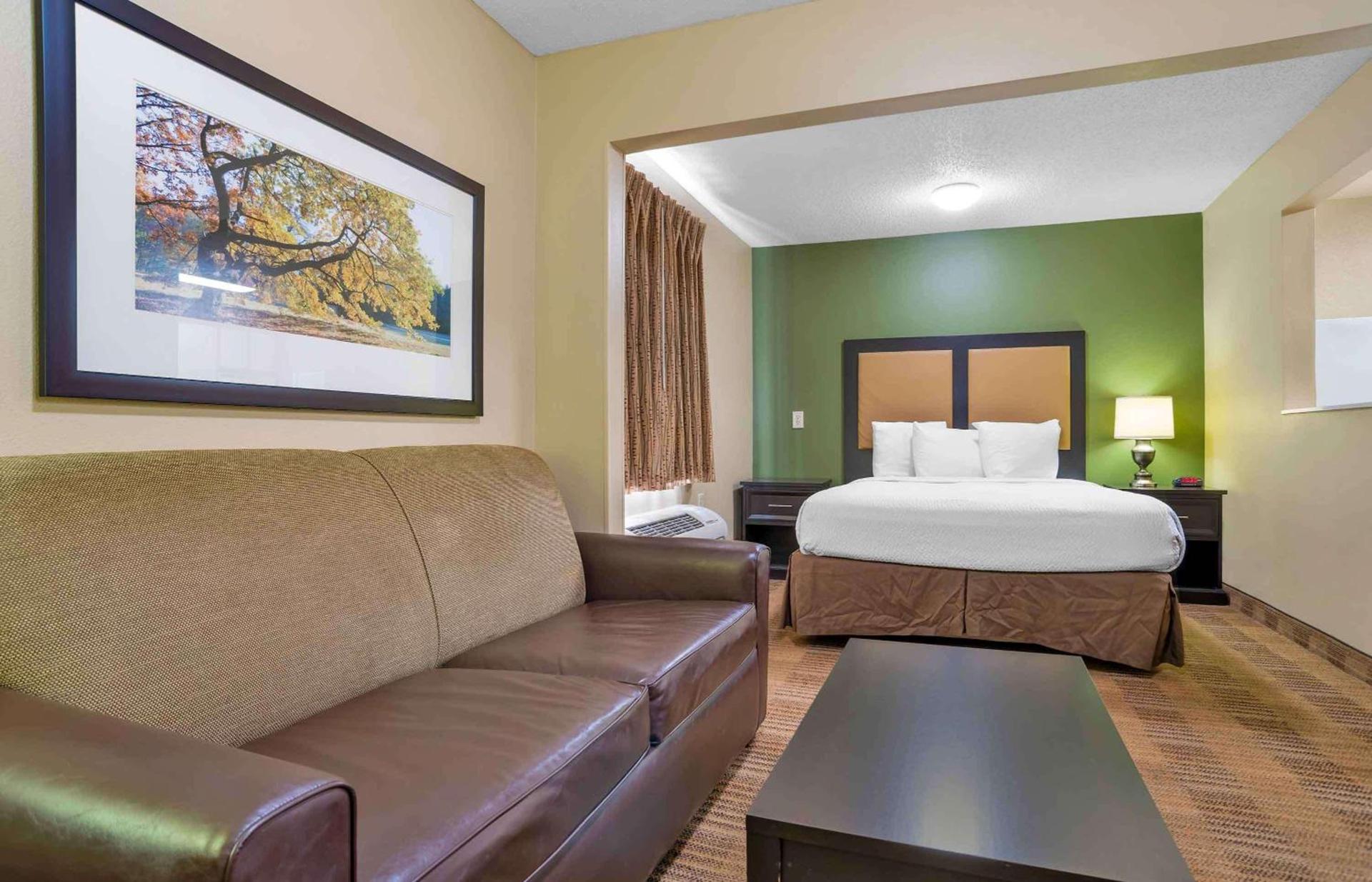 Extended Stay America Select Suites - Birmingham - Inverness photo 15