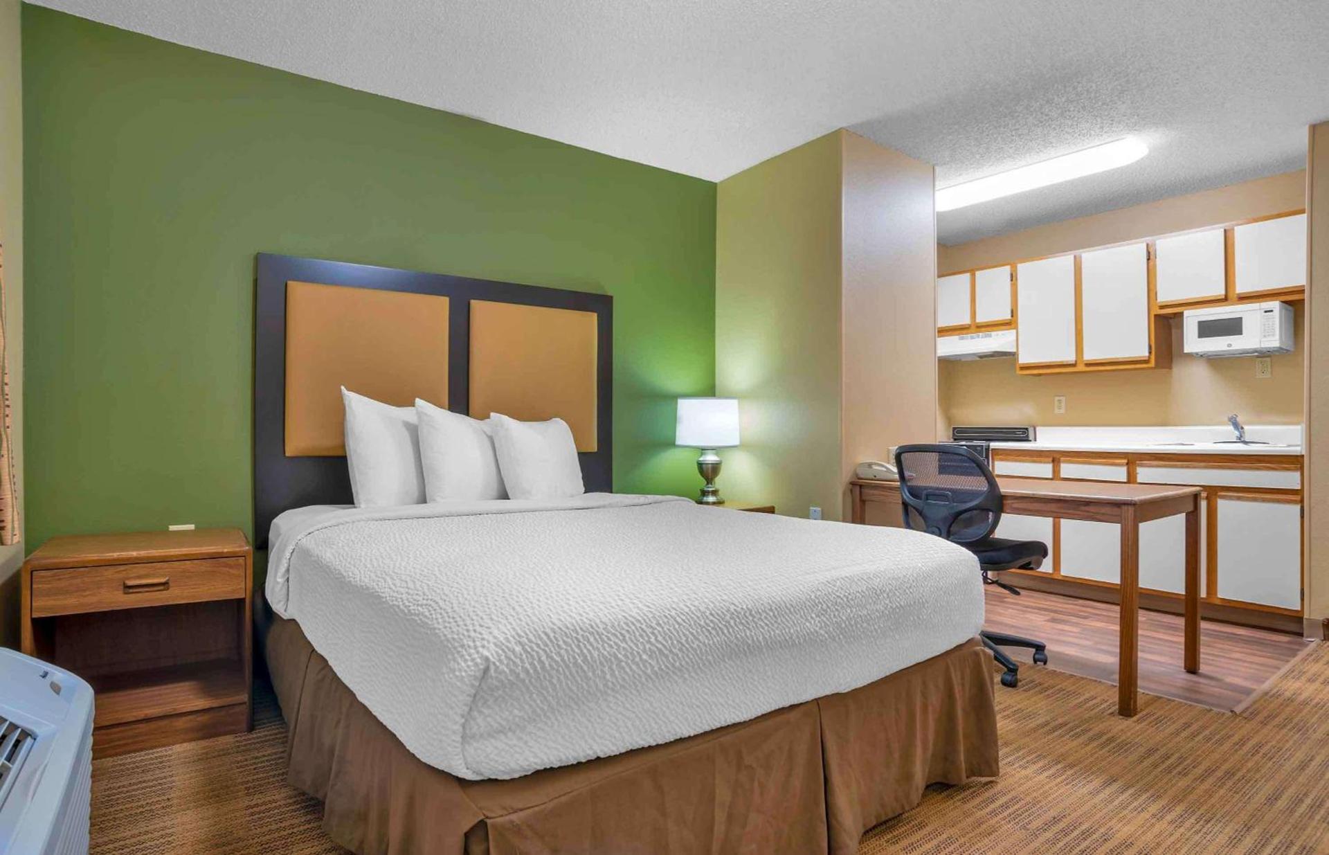 Extended Stay America Select Suites - Birmingham - Inverness photo 19