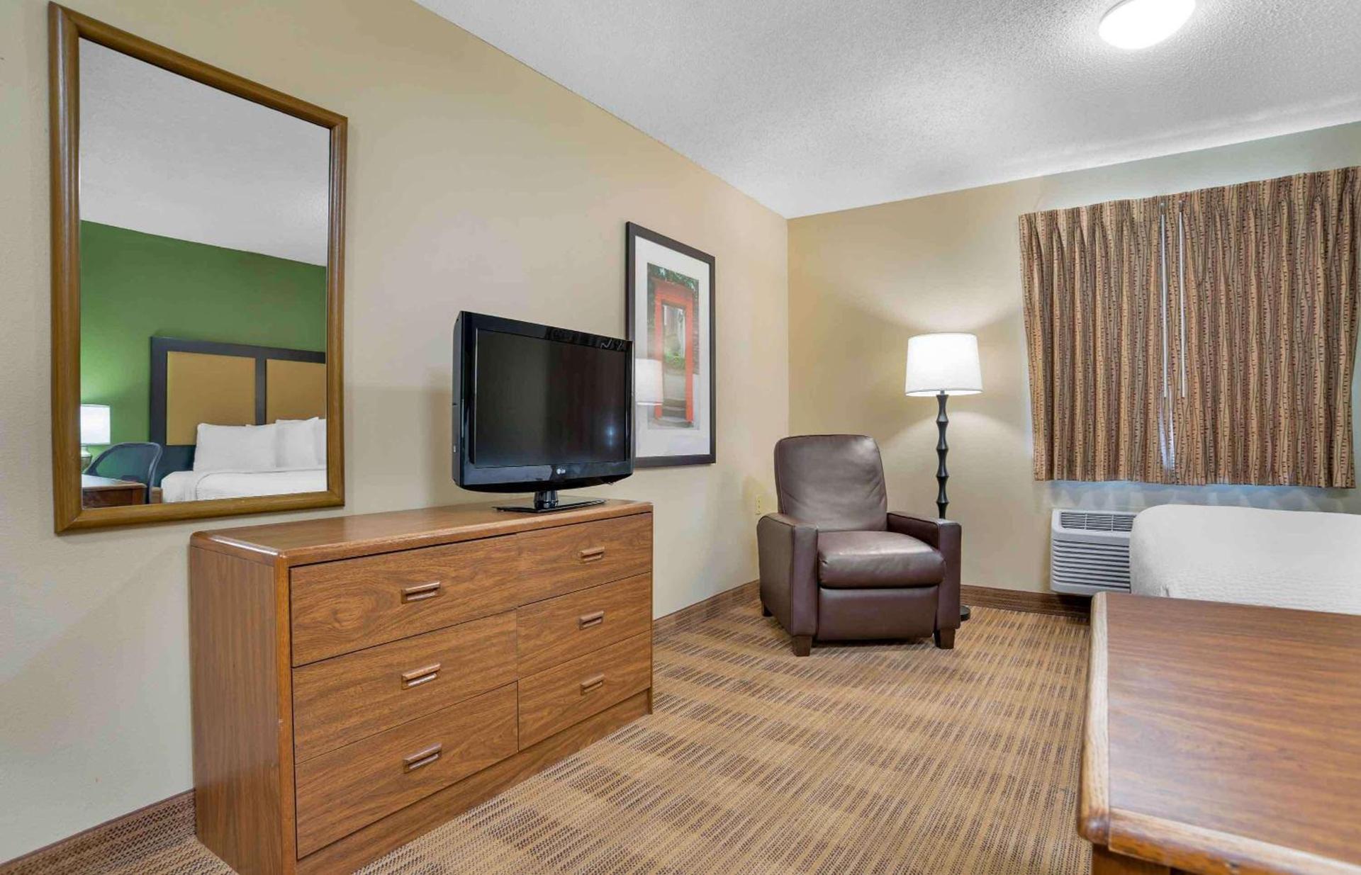 Extended Stay America Select Suites - Birmingham - Inverness photo 22