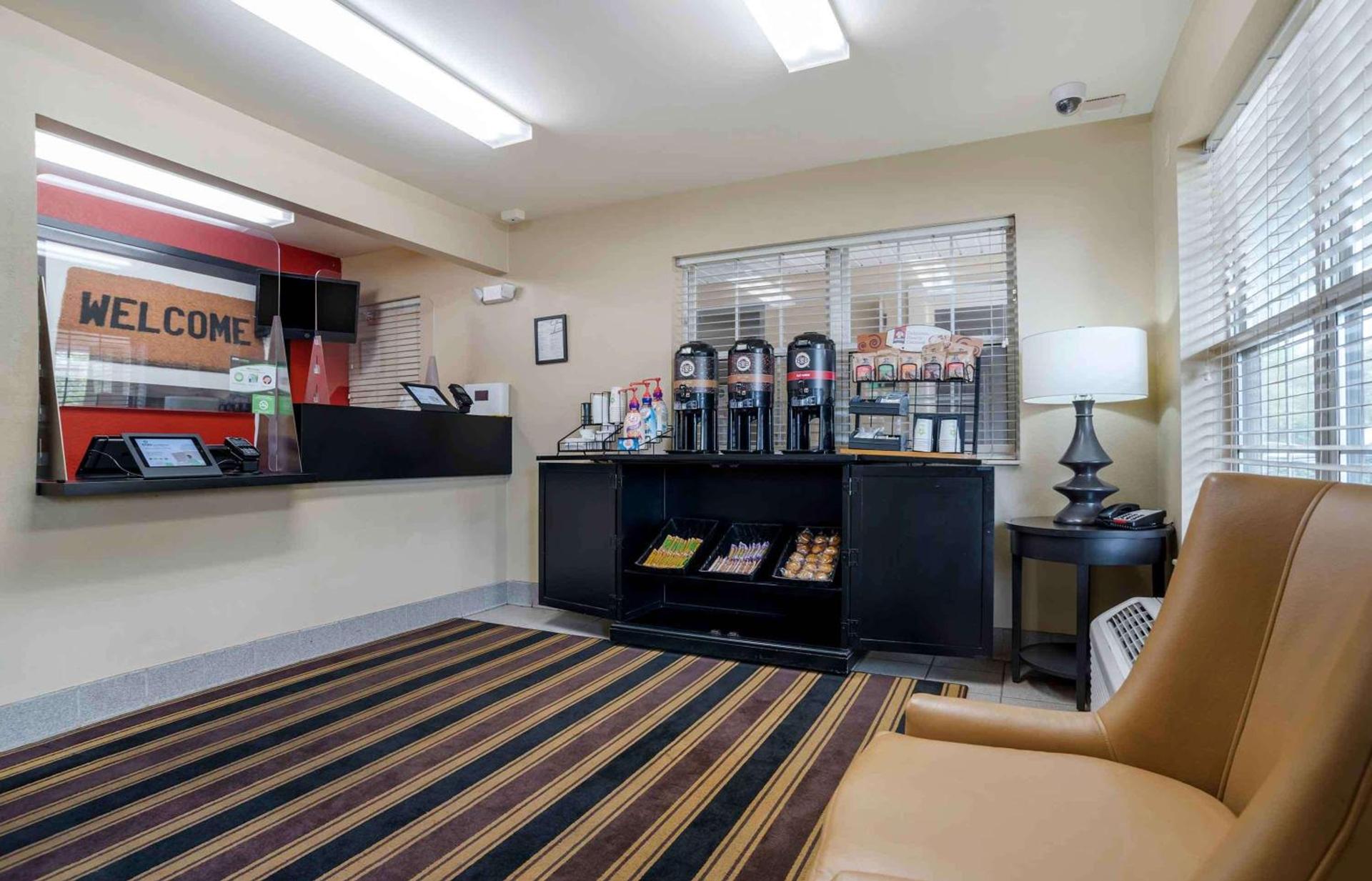 Studio 6 Extended Stay Huntsville, AL - US Space & Rocket Center photo 5