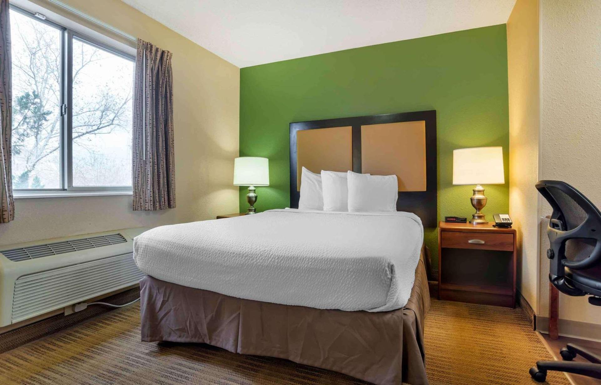 Studio 6 Suites Jackson Ridgeland MS photo 11