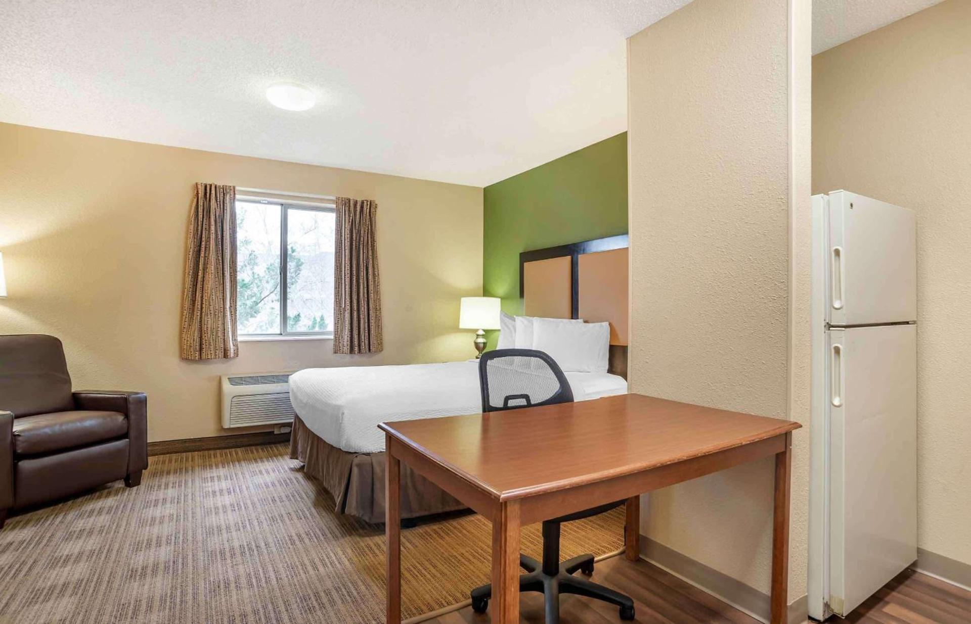 Studio 6 Suites Jackson Ridgeland MS photo 12