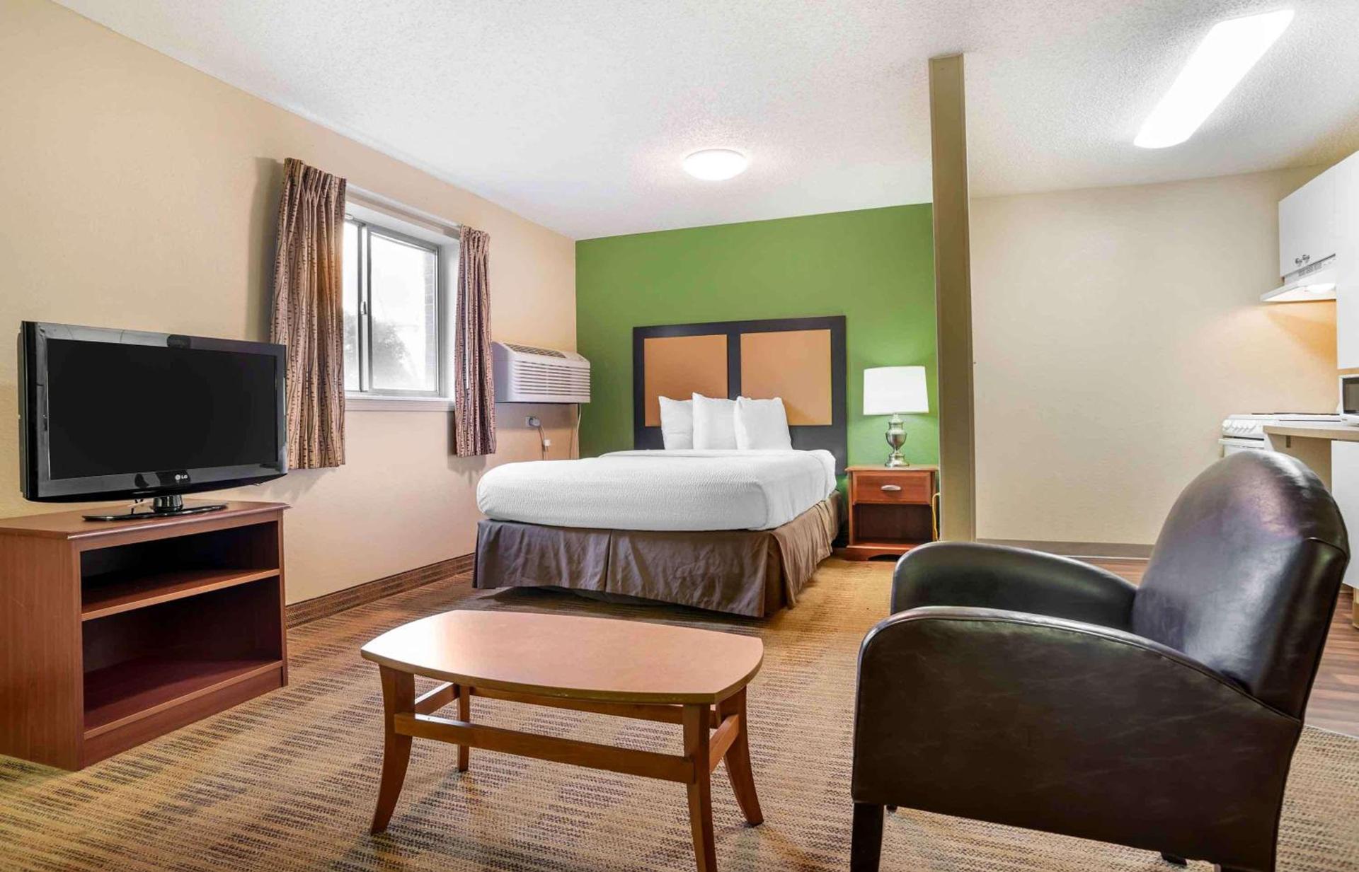 Studio 6 Suites Jackson Ridgeland MS photo 19