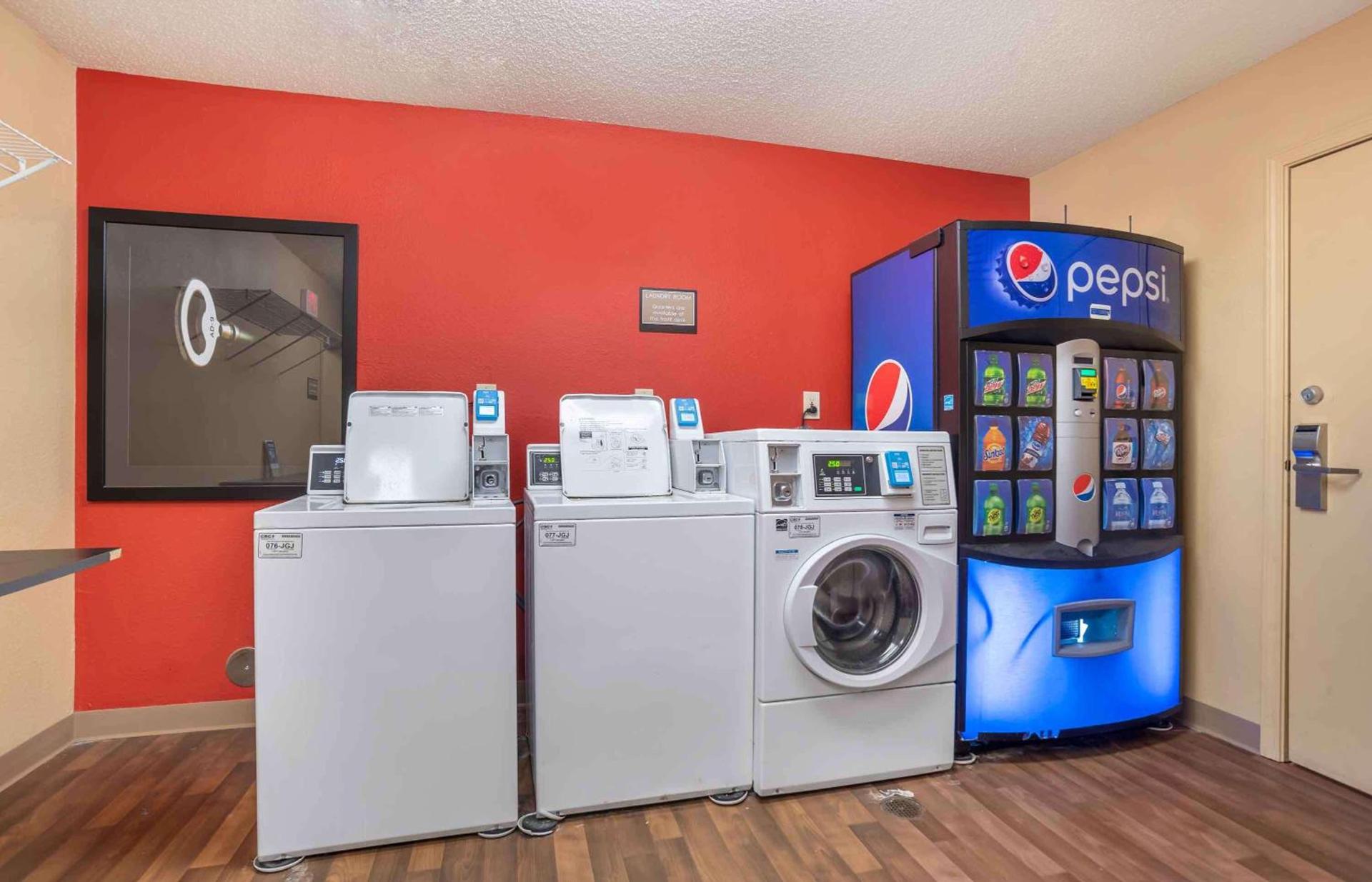 Studio 6 Suites Jackson Ridgeland MS photo 33