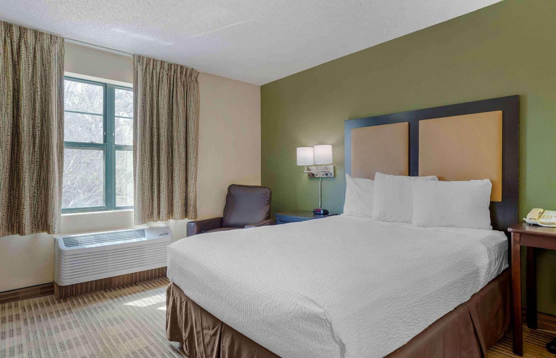 Extended Stay America Suites - Houston - I-10 West - CityCentre photo 11