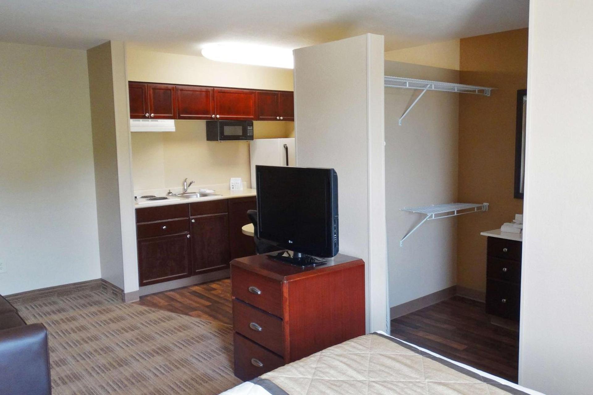 Extended Stay America Suites - Houston - Med Ctr - NRG Park - Braeswood Blvd photo 13