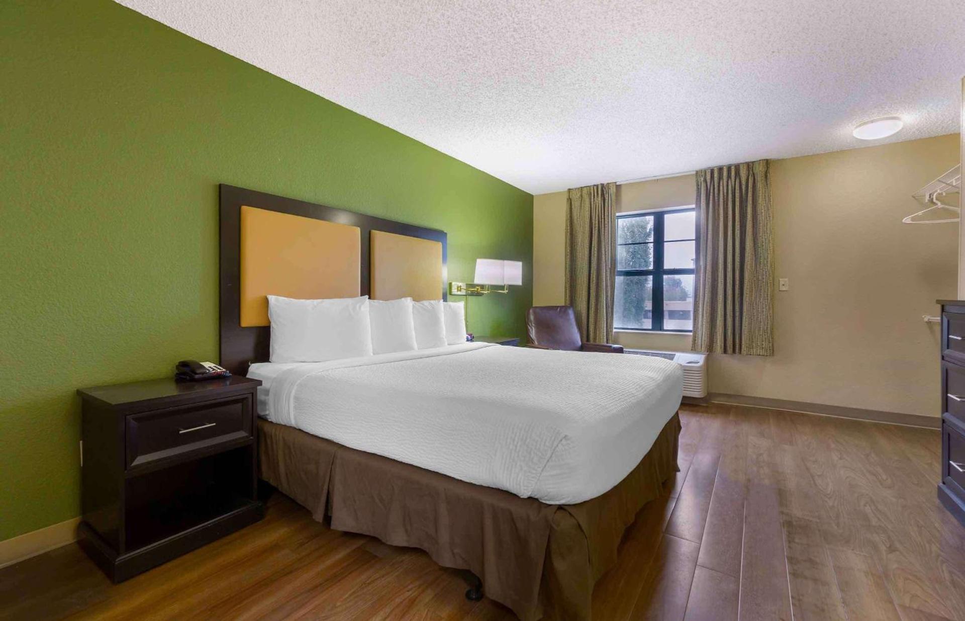 Studio 6 Suites Seattle Kent WA photo 19