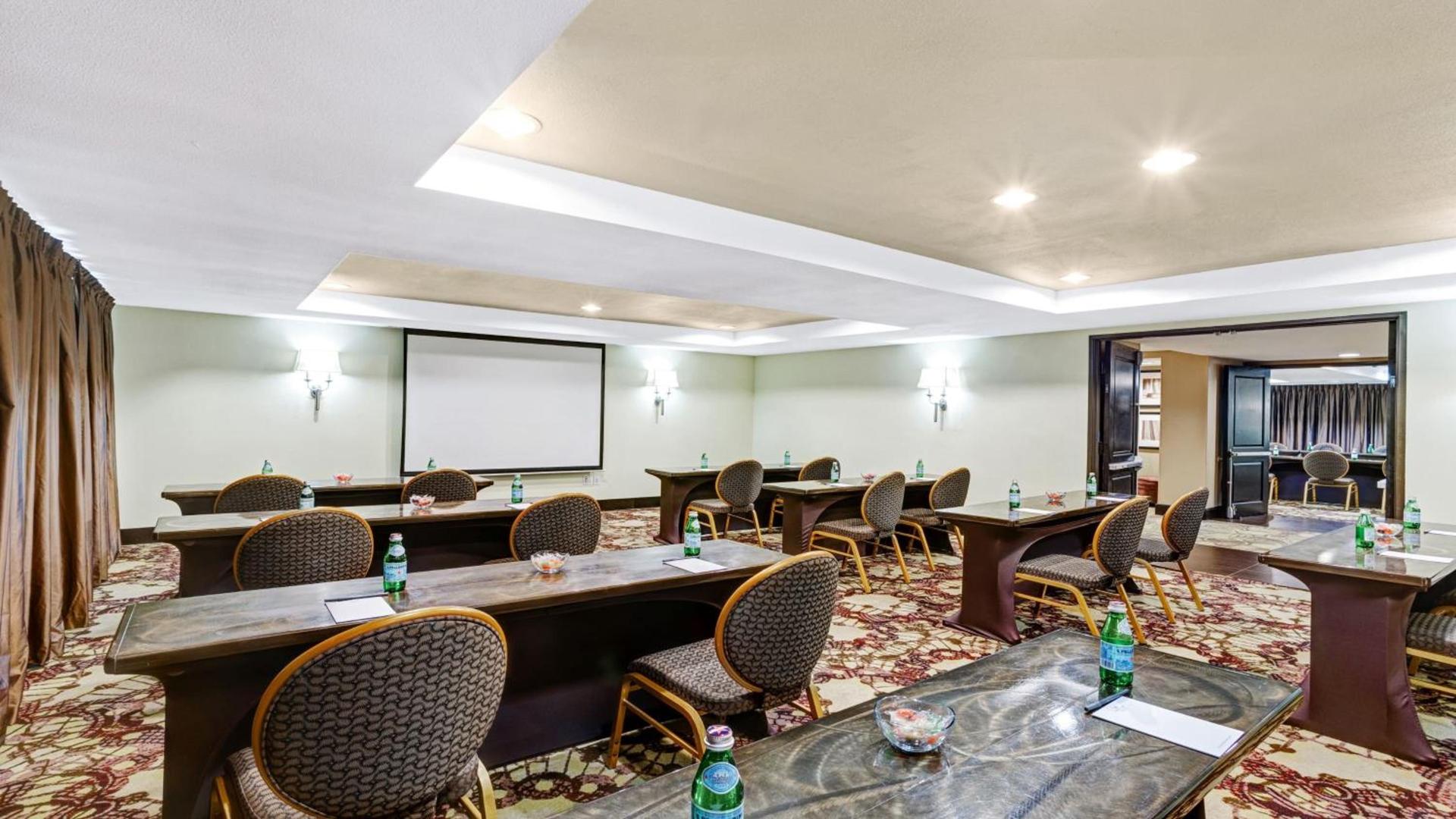 Crowne Plaza Houston Galleria Area by IHG photo 93