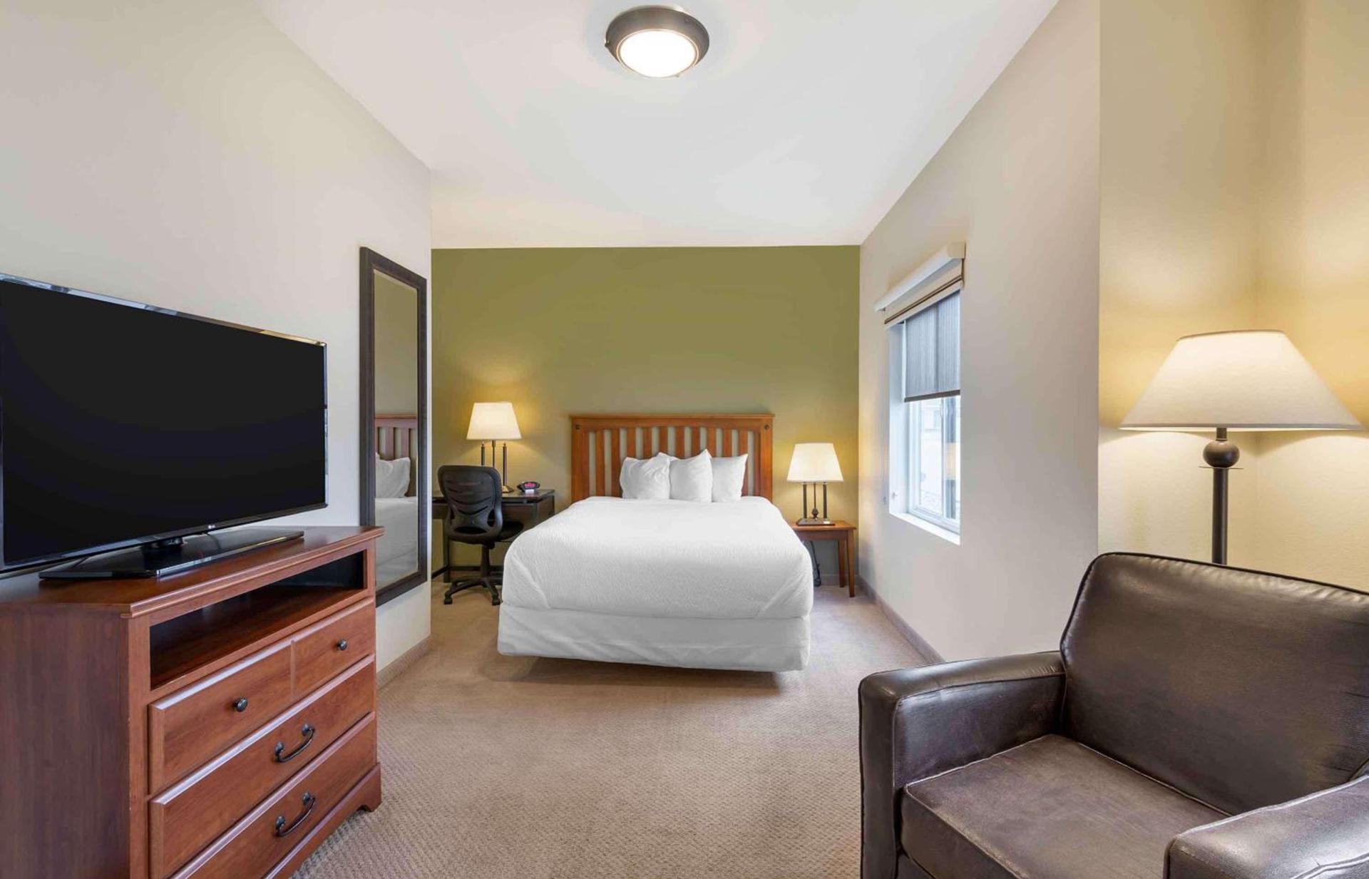 Extended Stay Americas Suites - Minot photo 40