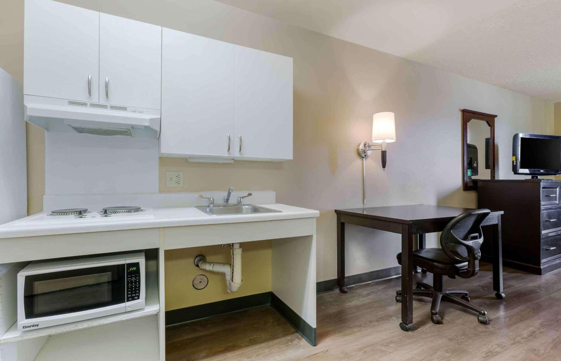Extended Stay America Suites - Phoenix - Airport photo 20