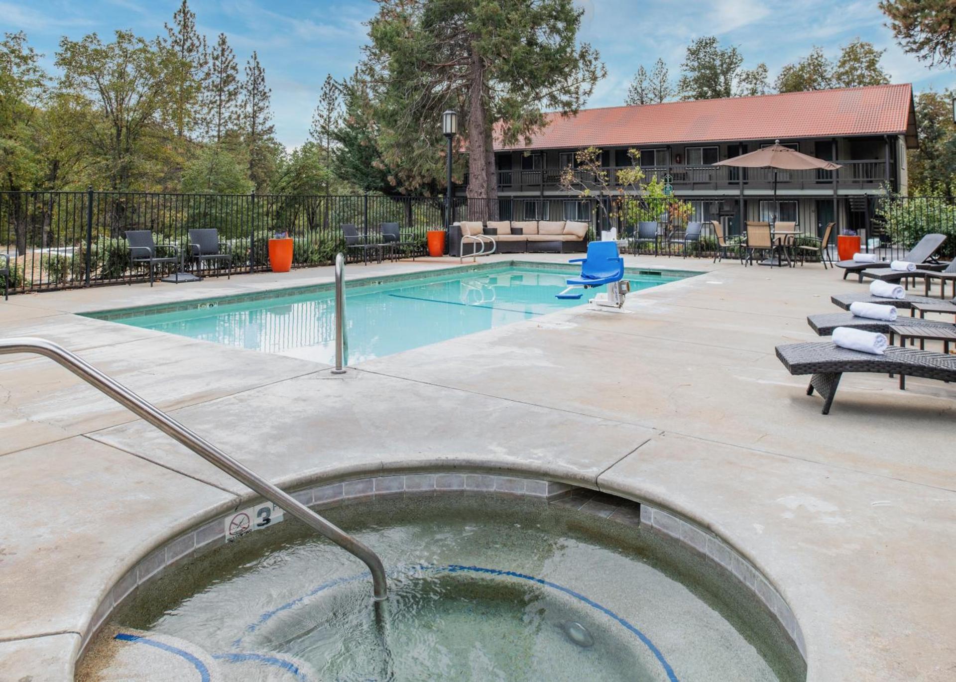 Yosemite Westgate Lodge photo 32