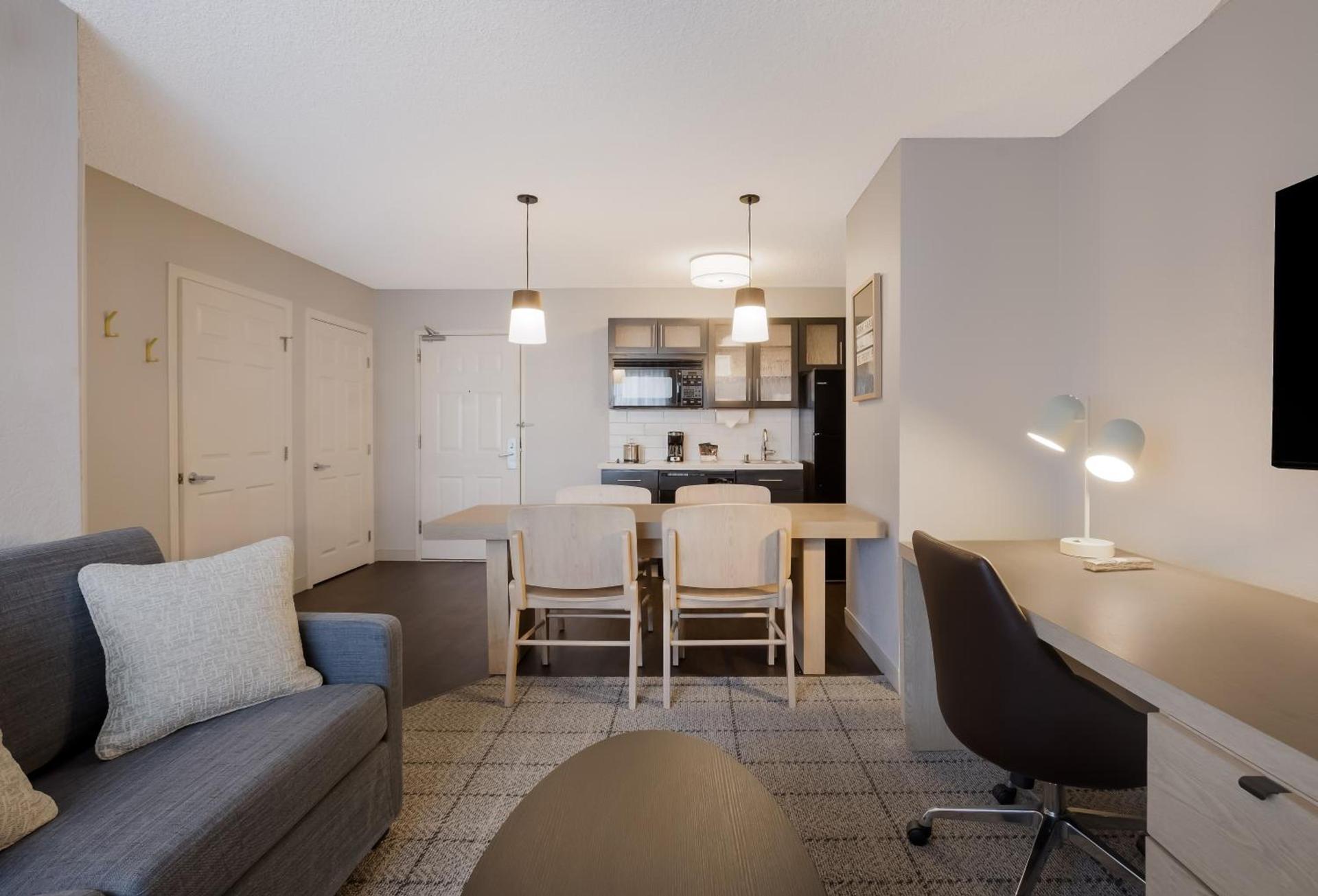 Sonesta Simply Suites Irvine East Foothill photo 33