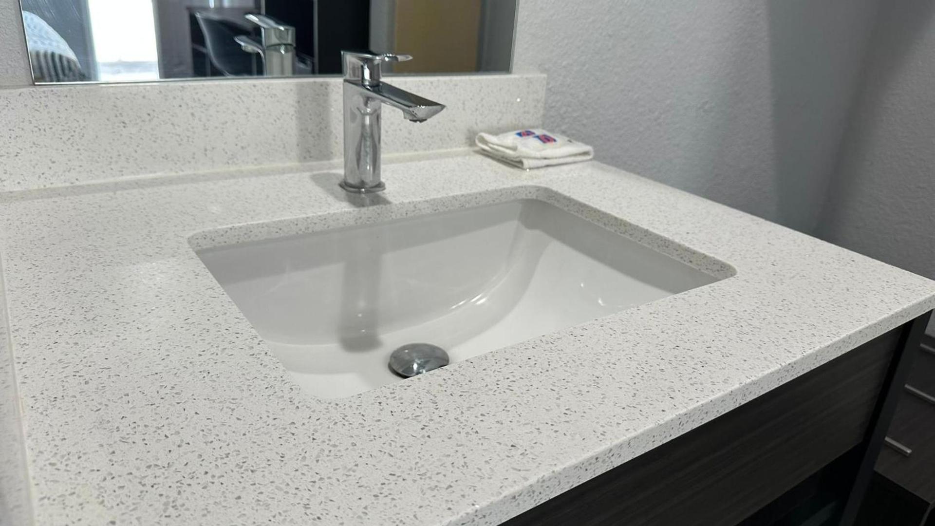 Studio 6 Suites San Ysidro CA San Diego South Bay photo 28