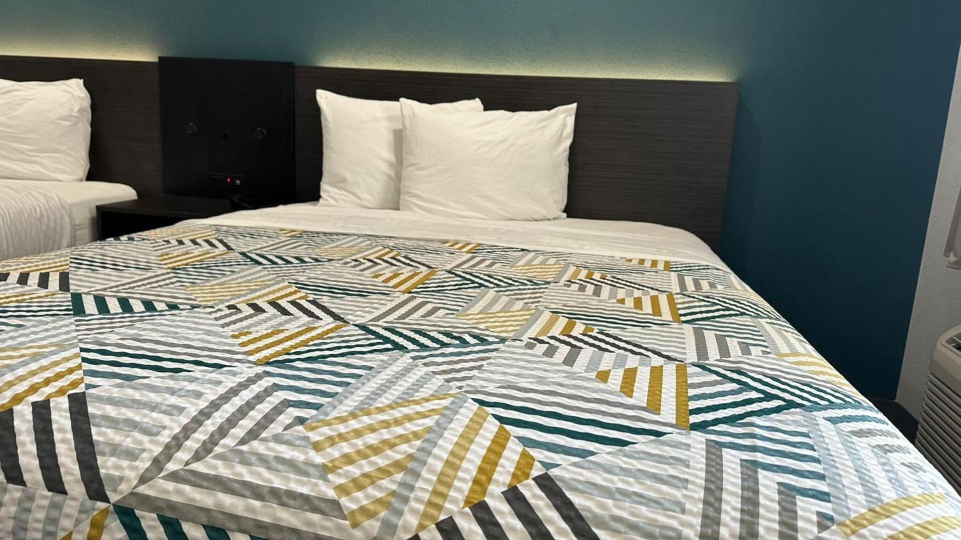 Studio 6 Suites San Ysidro CA San Diego South Bay photo 68