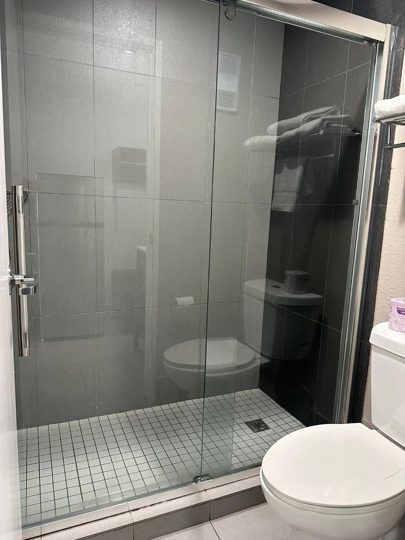 Studio 6 Suites San Ysidro CA San Diego South Bay photo 32