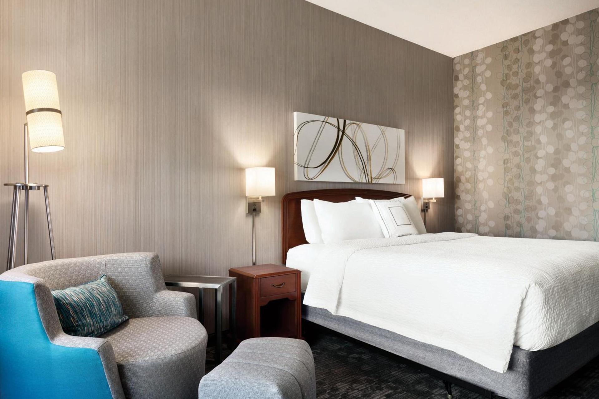 Courtyard By Marriott Salinas Monterey photo 12