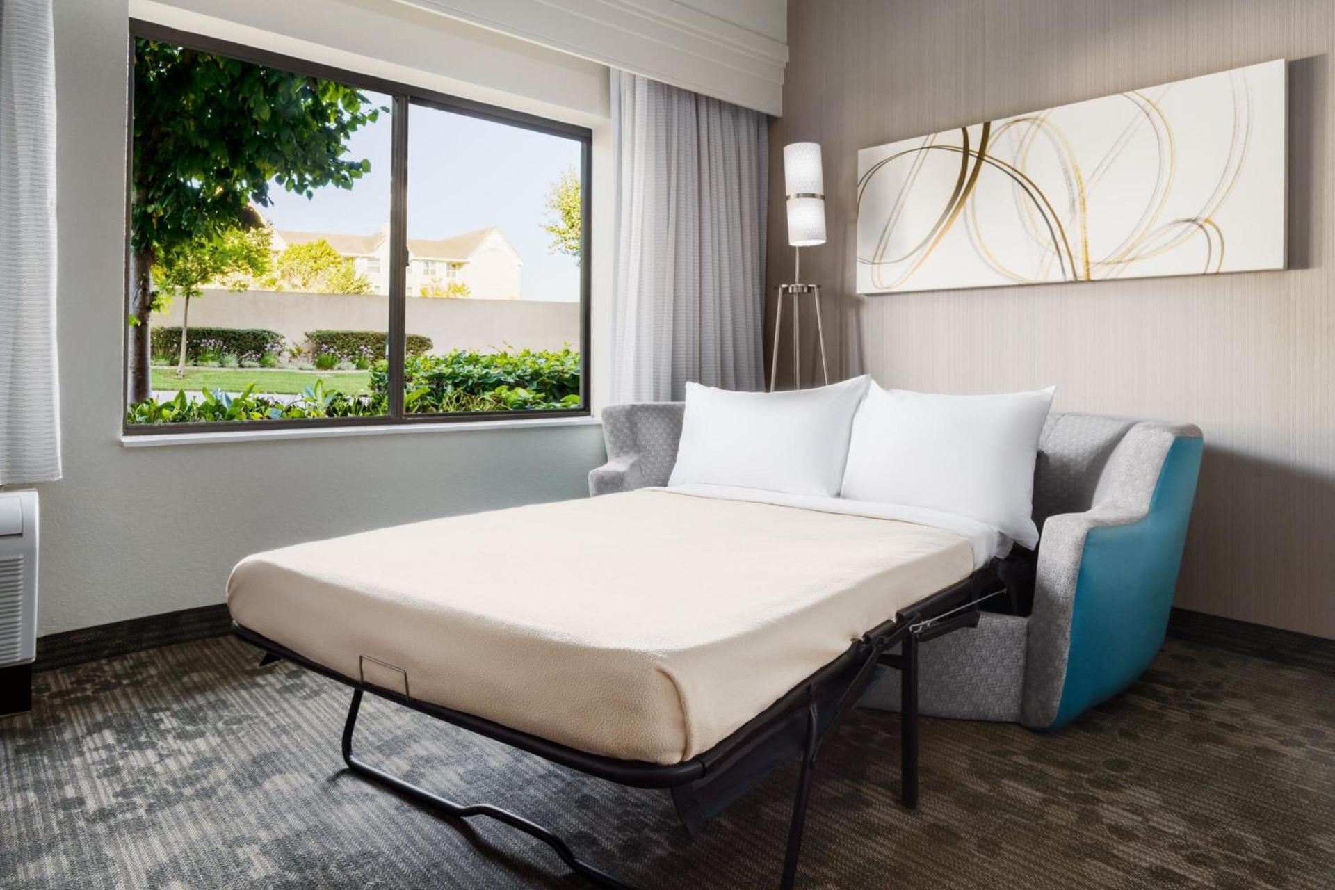 Courtyard By Marriott Salinas Monterey photo 14