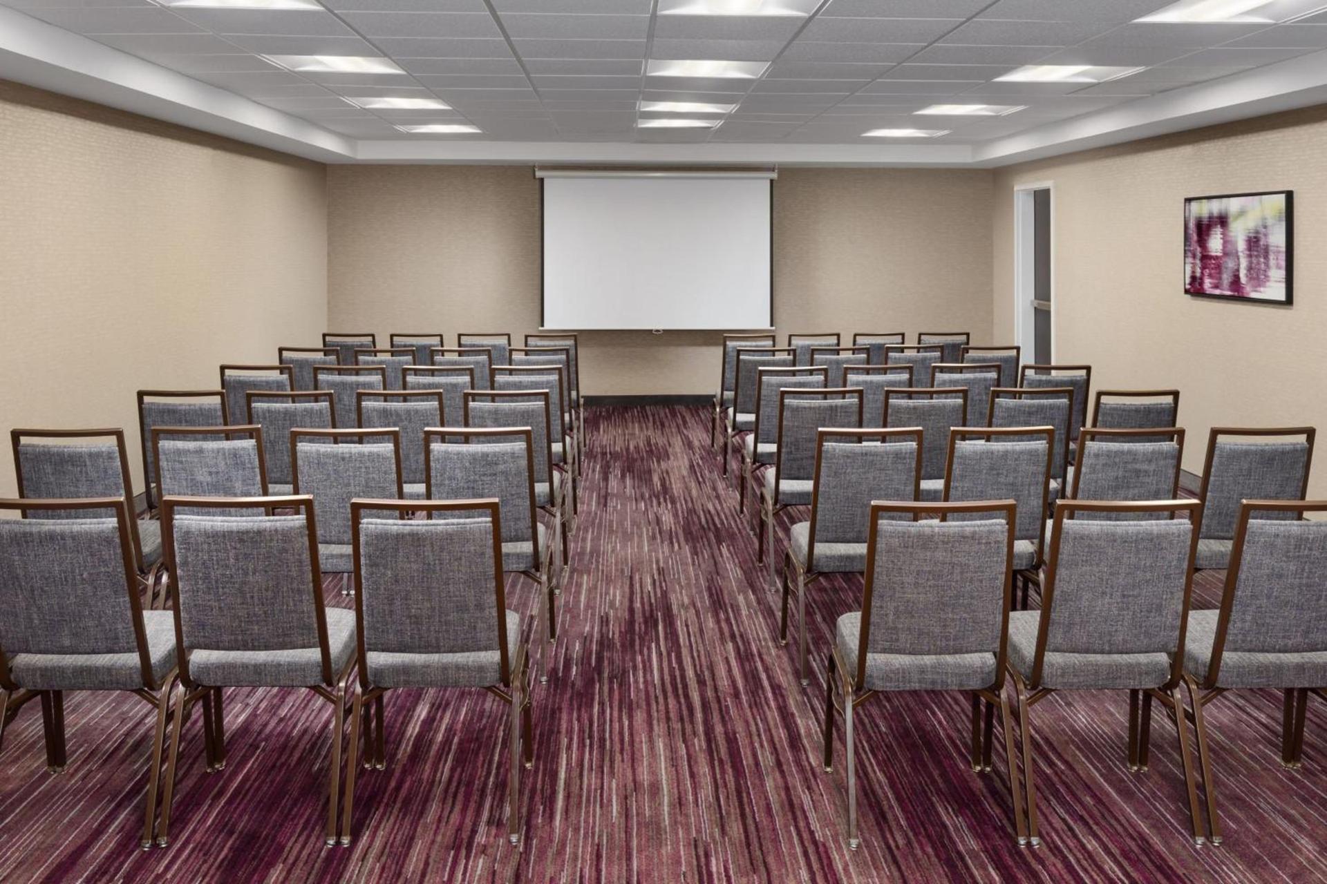 Courtyard By Marriott Salinas Monterey photo 37