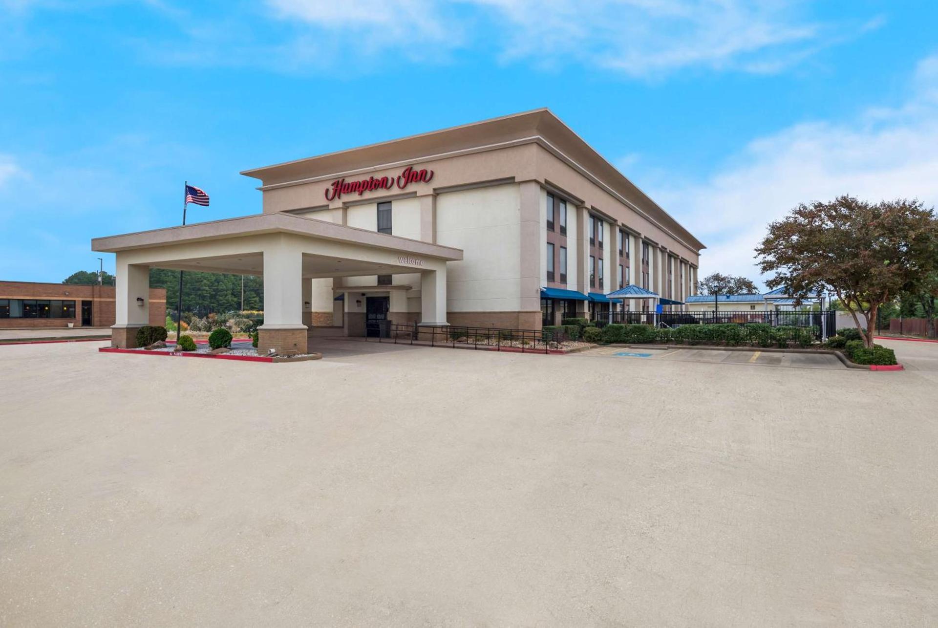 Hampton Inn Marshall photo 3