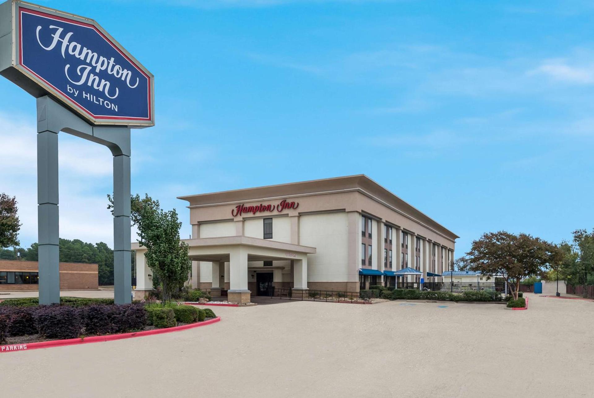 Hampton Inn Marshall photo 4
