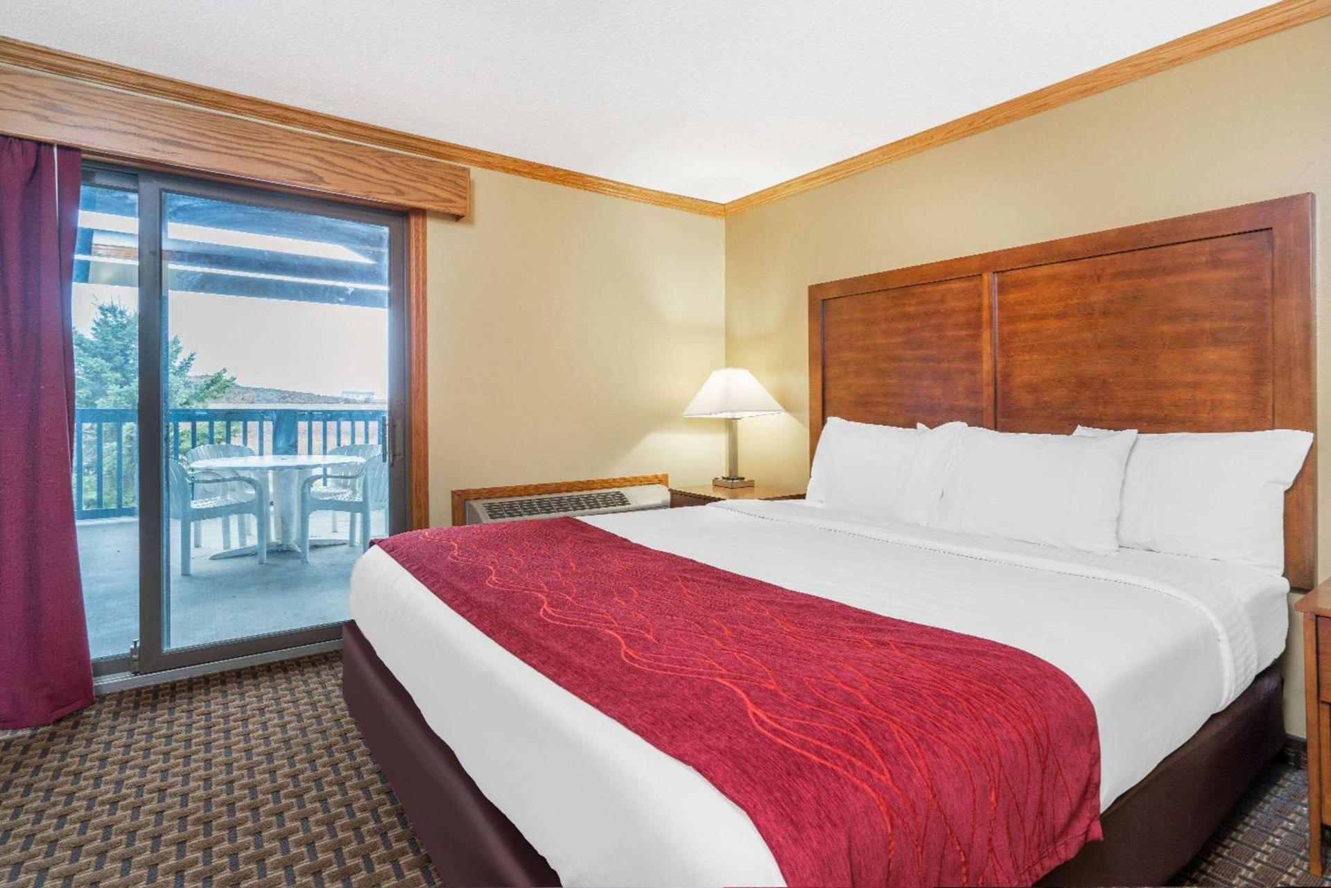 Baymont by Wyndham Kasson Rochester Area photo 11