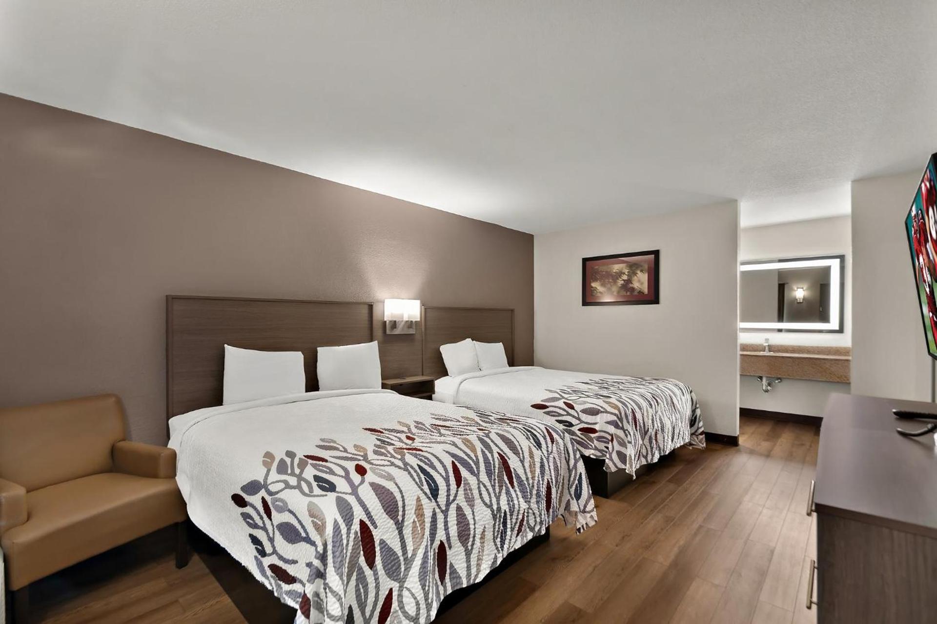Red Roof Inn Winchester, VA photo 27