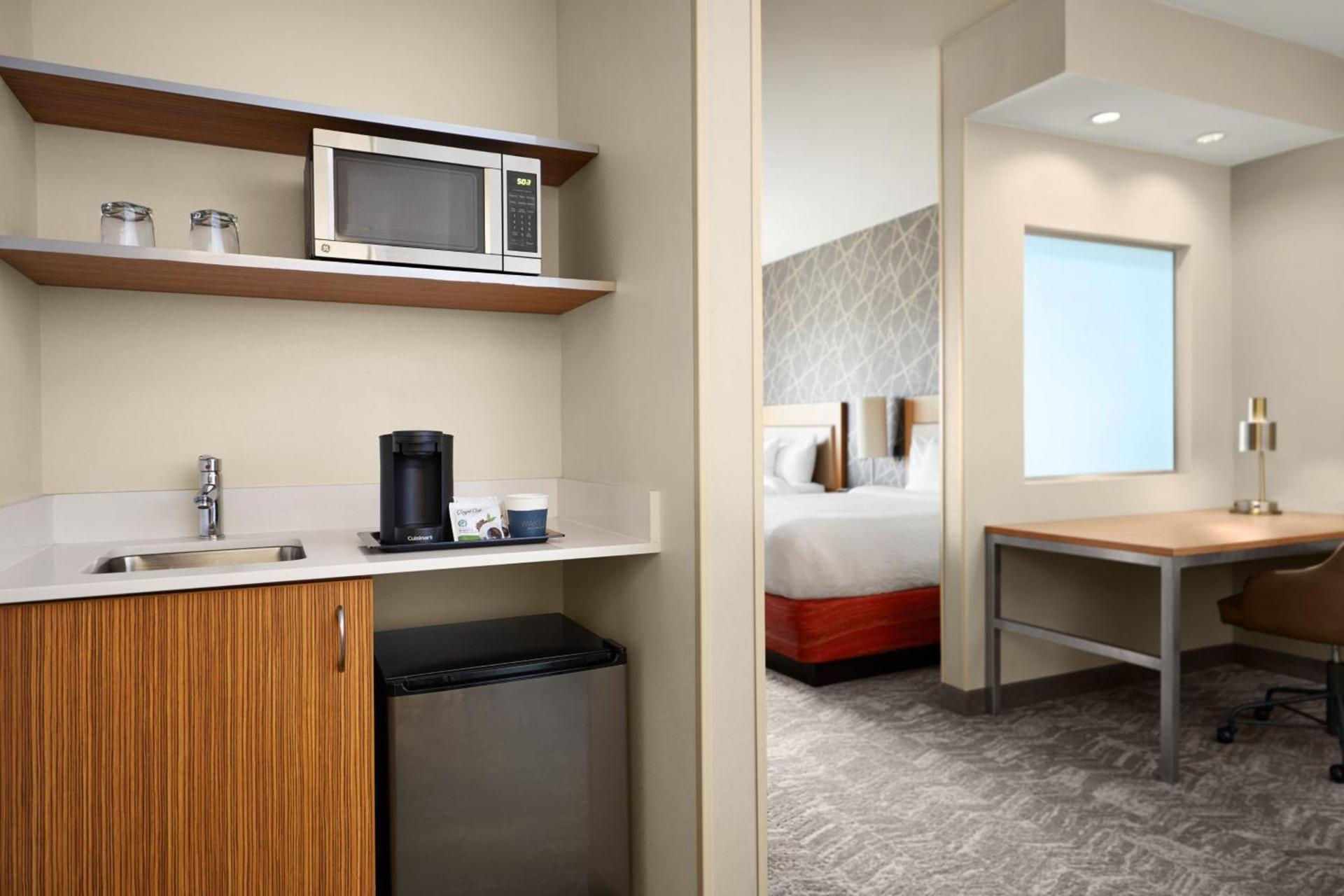 SpringHill Suites St. Louis Brentwood photo 8