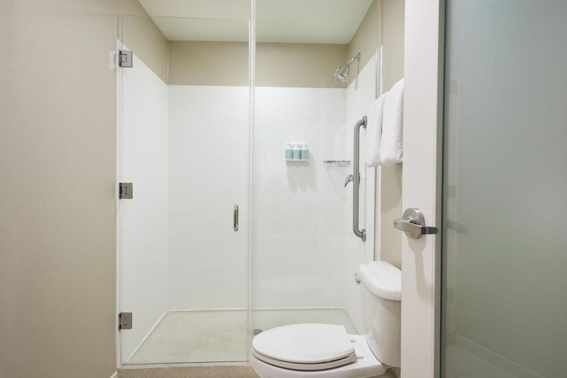 SpringHill Suites St. Louis Brentwood photo 12
